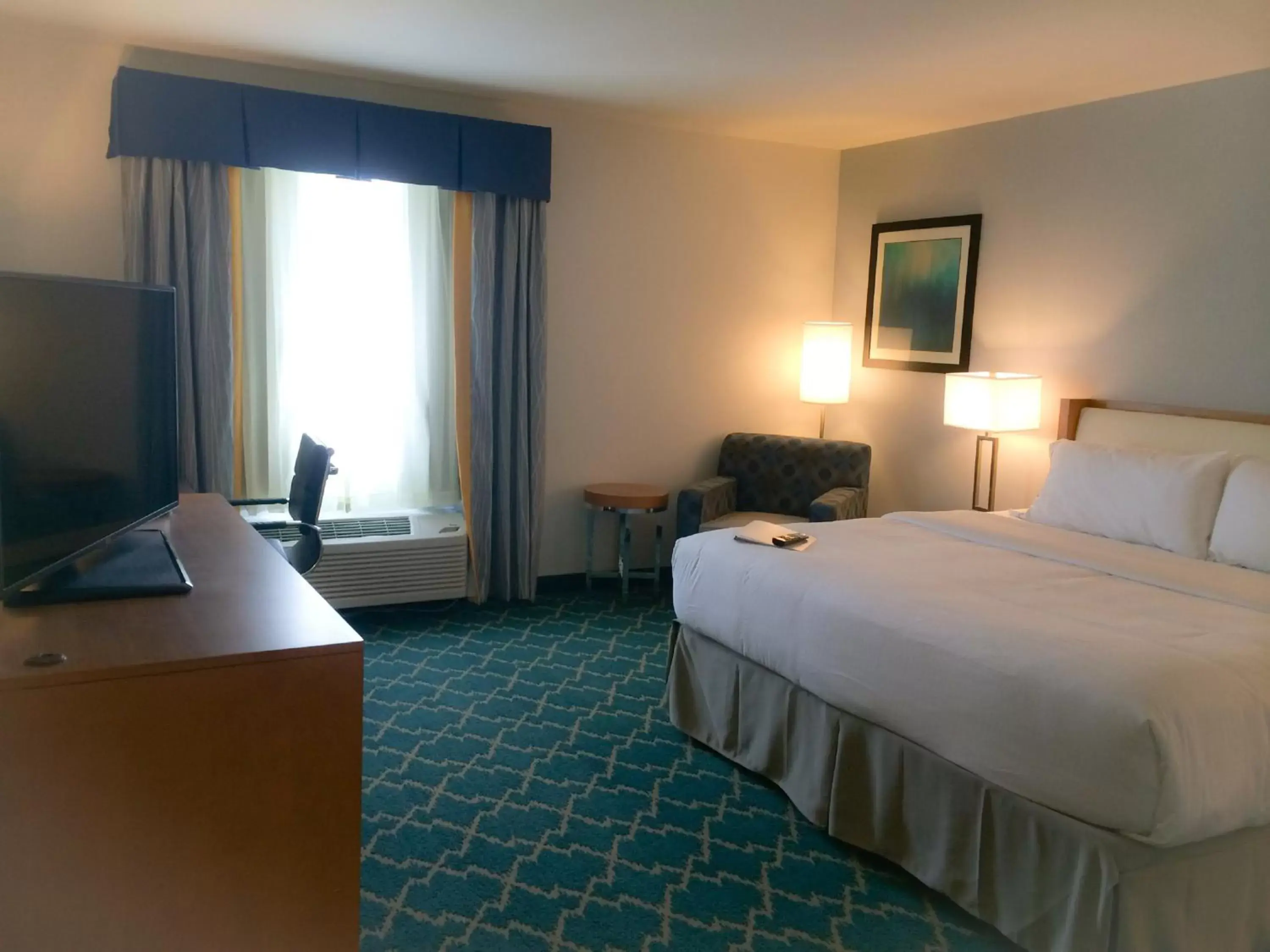 Photo of the whole room, Bed in Holiday Inn Express and Suites West Ocean City, an IHG Hotel