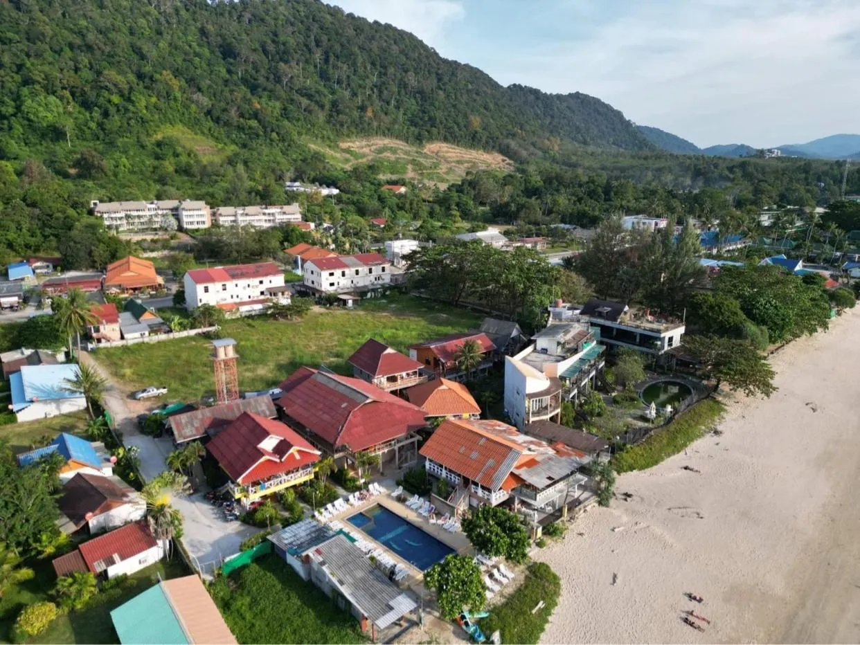 Day in Lanta Garden Home