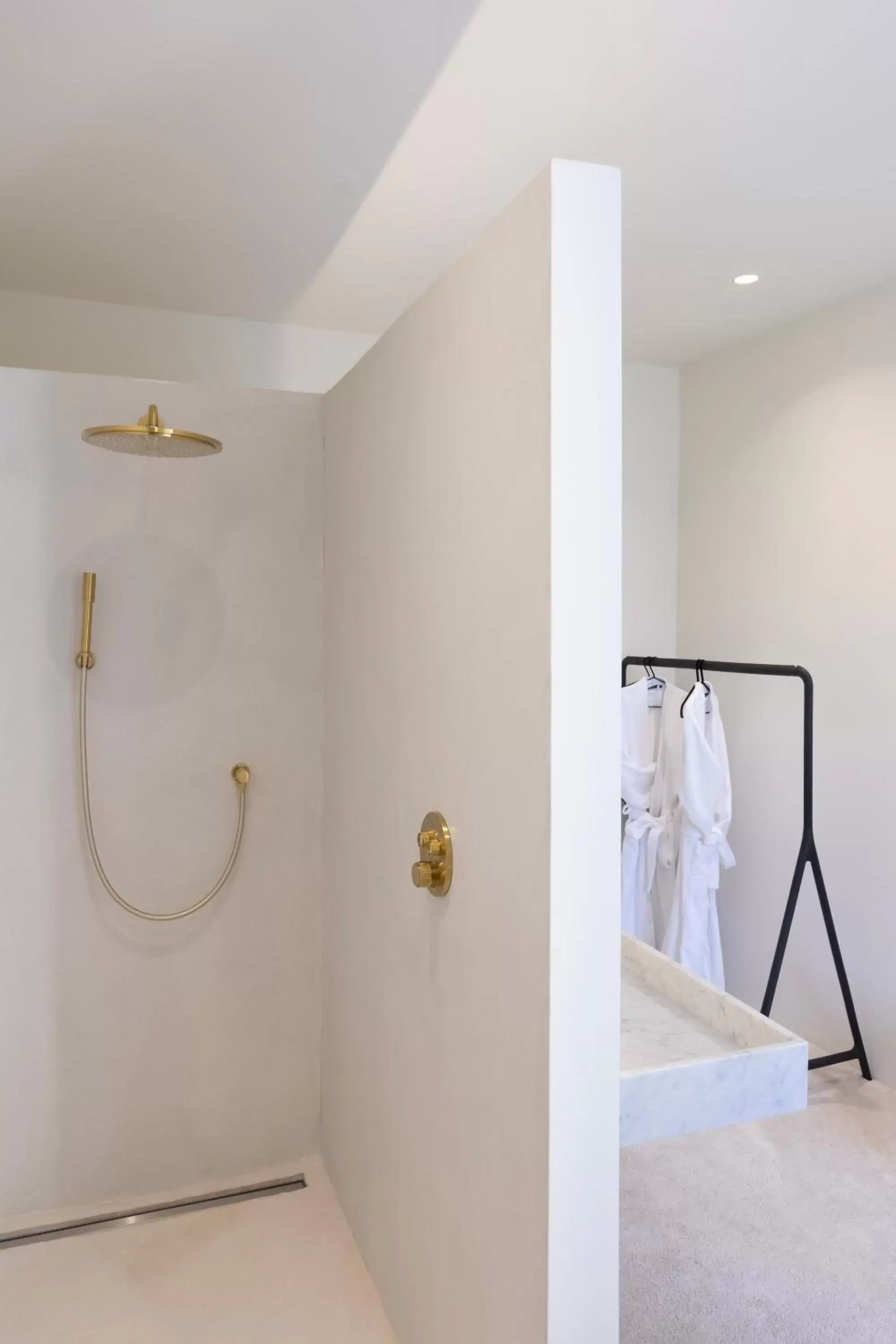 Shower, Bathroom in Château du Pont d'Oye
