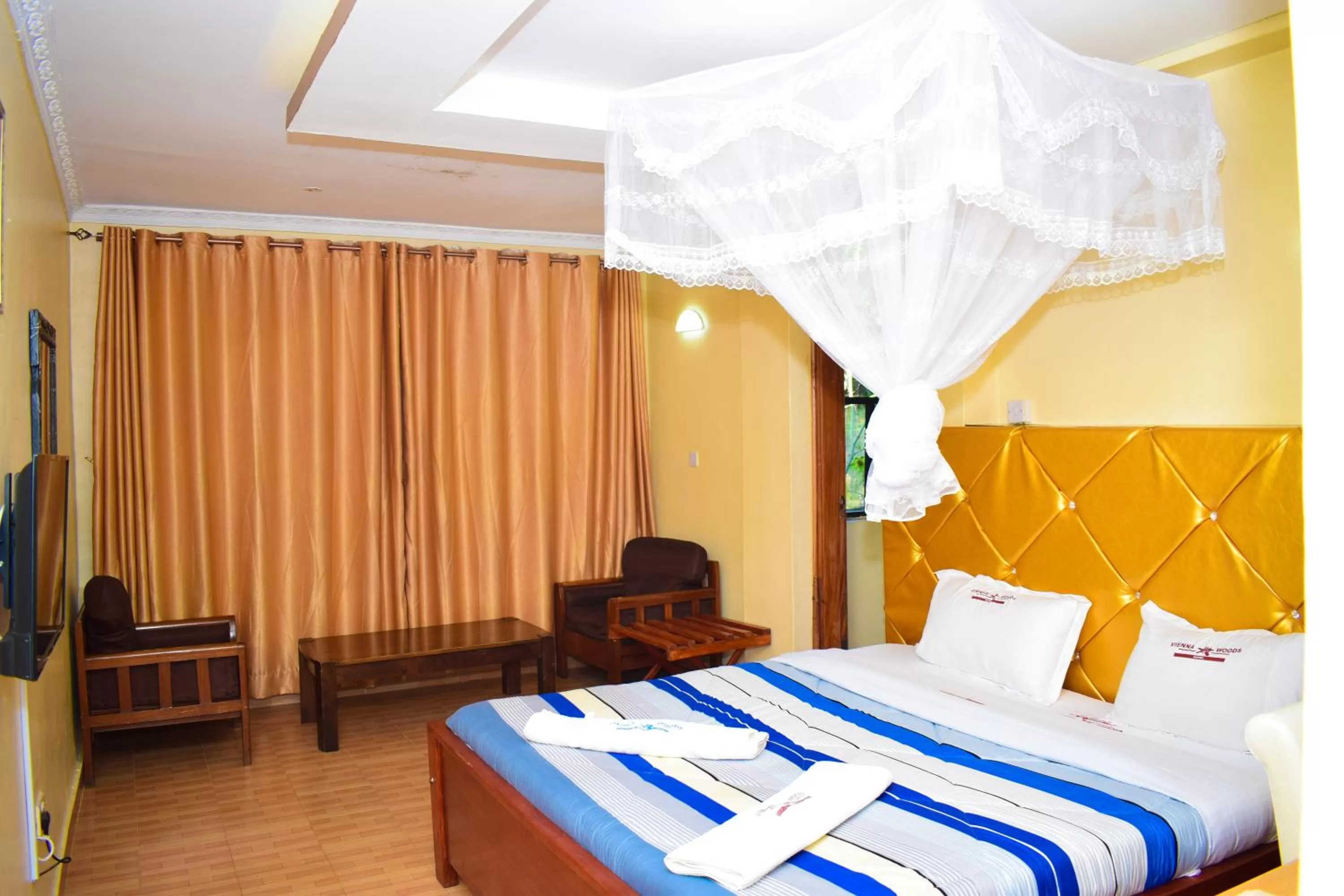 Bed in Vienna Woods Hotel Nakuru