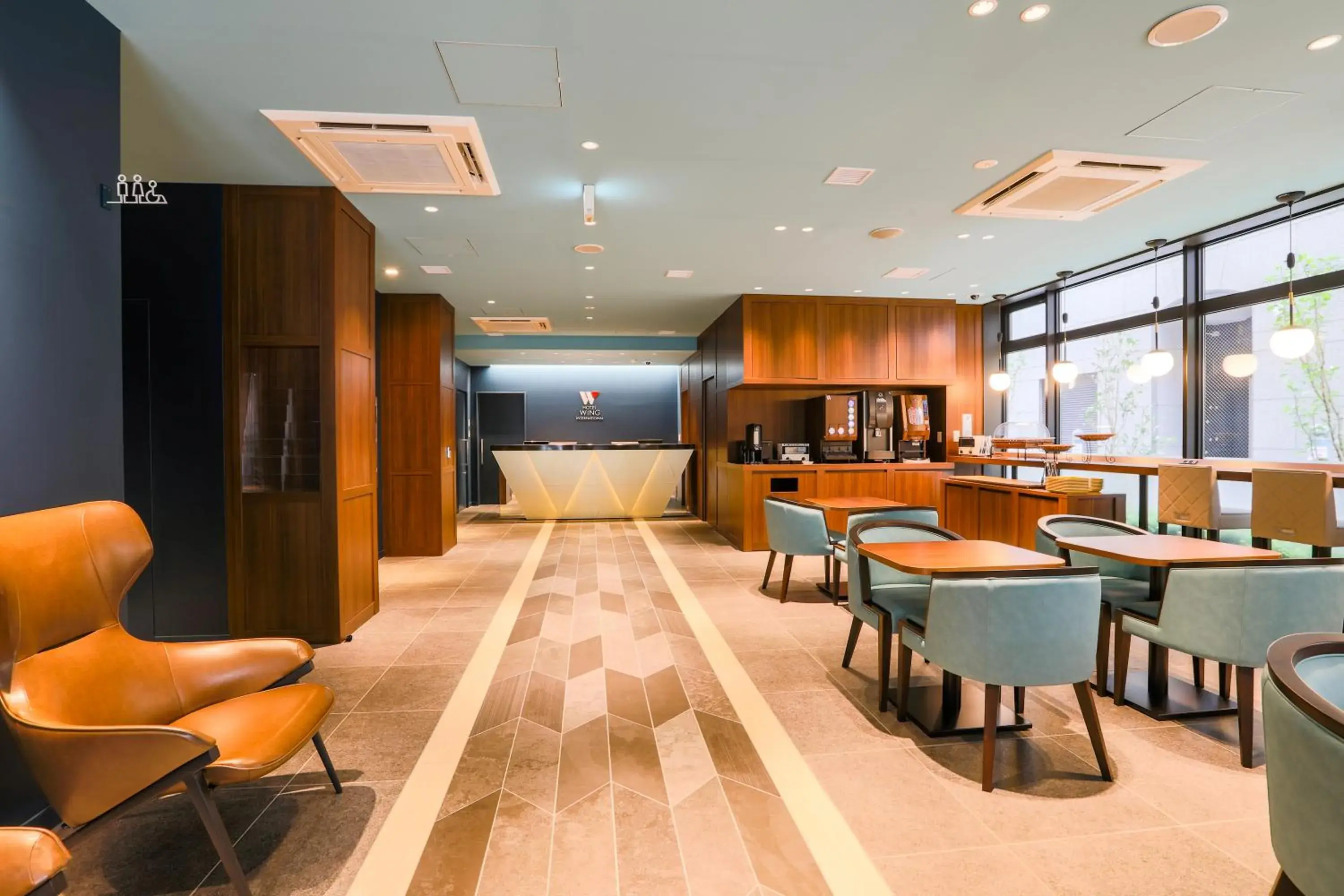 Lobby or reception in Hotel Wing International Shimbashi Onarimon