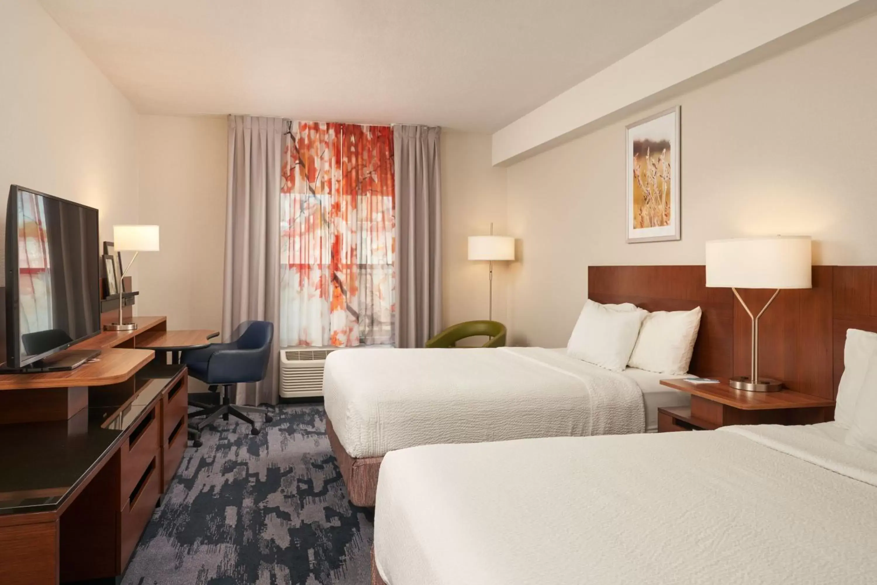 Photo of the whole room in Fairfield Inn & Suites by Marriott Orlando International Drive/Convention Center