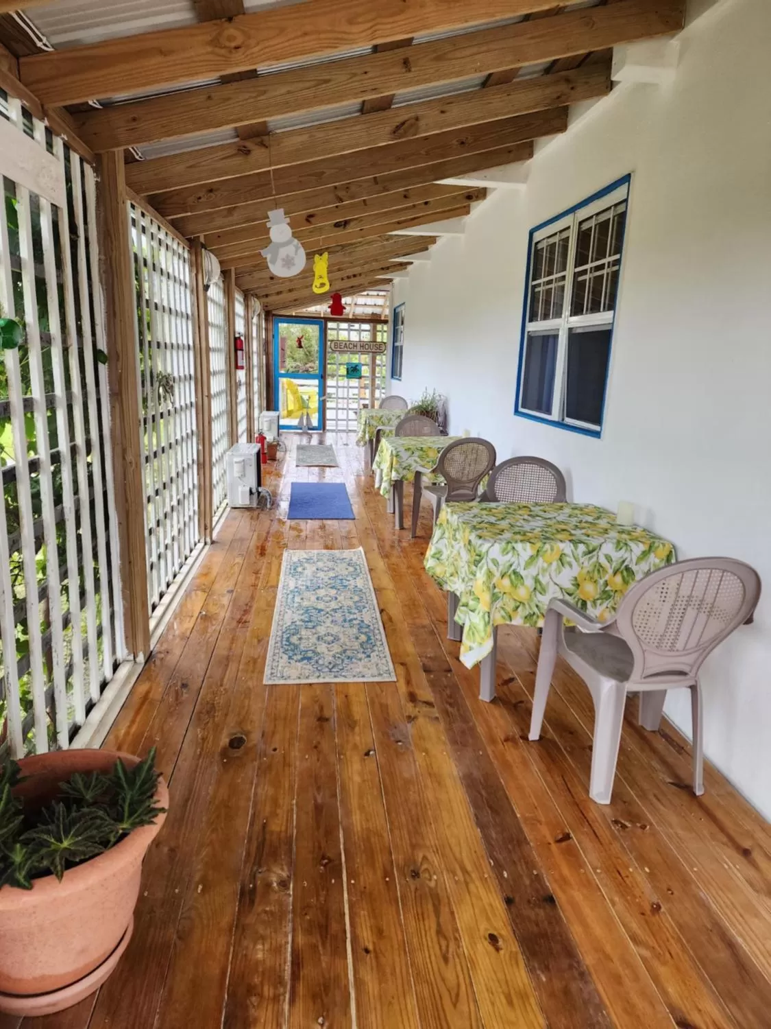 Patio in The BNB on Triggerfish Close to the airport