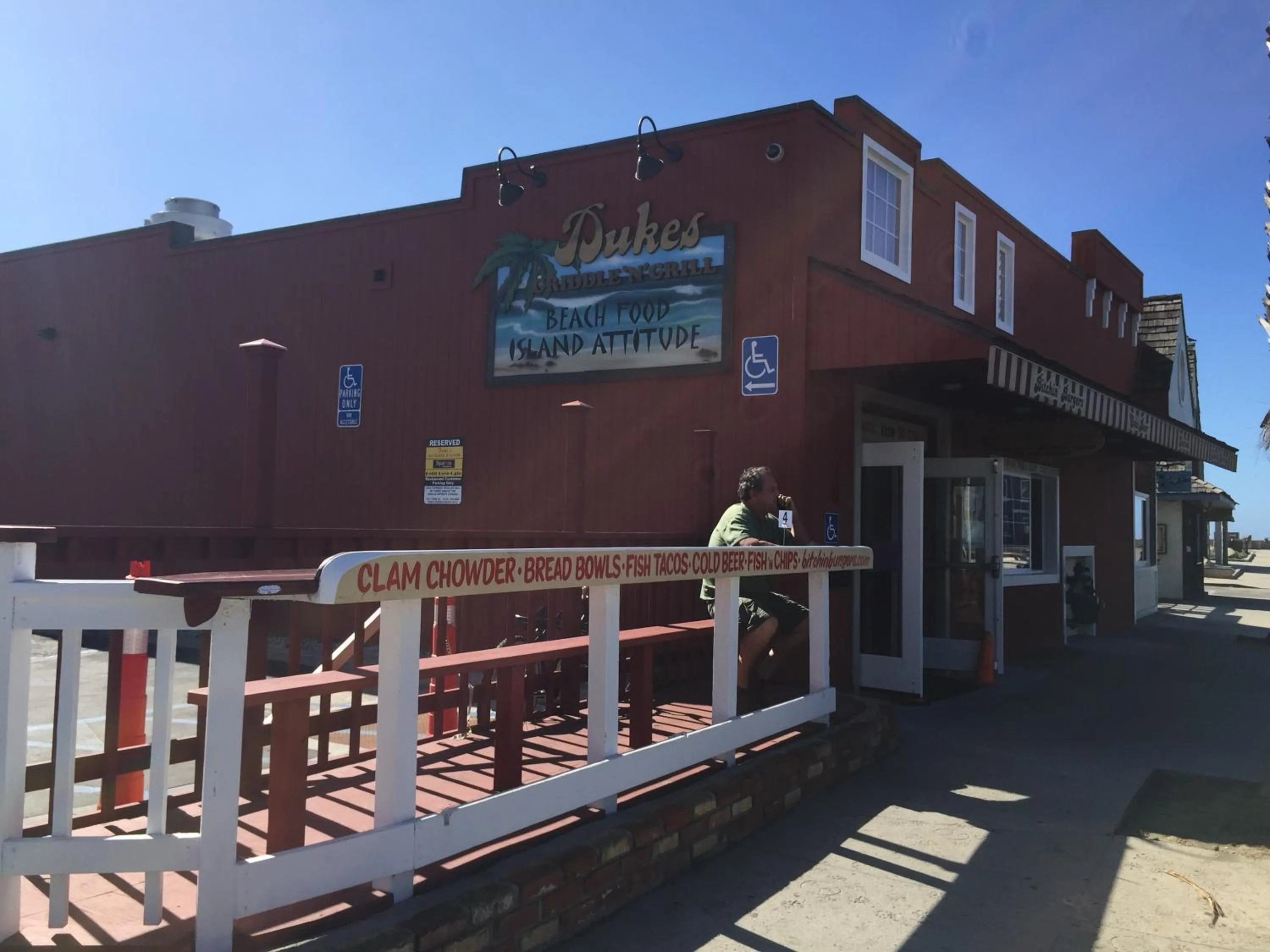 Restaurant/places to eat in The Shores Inn