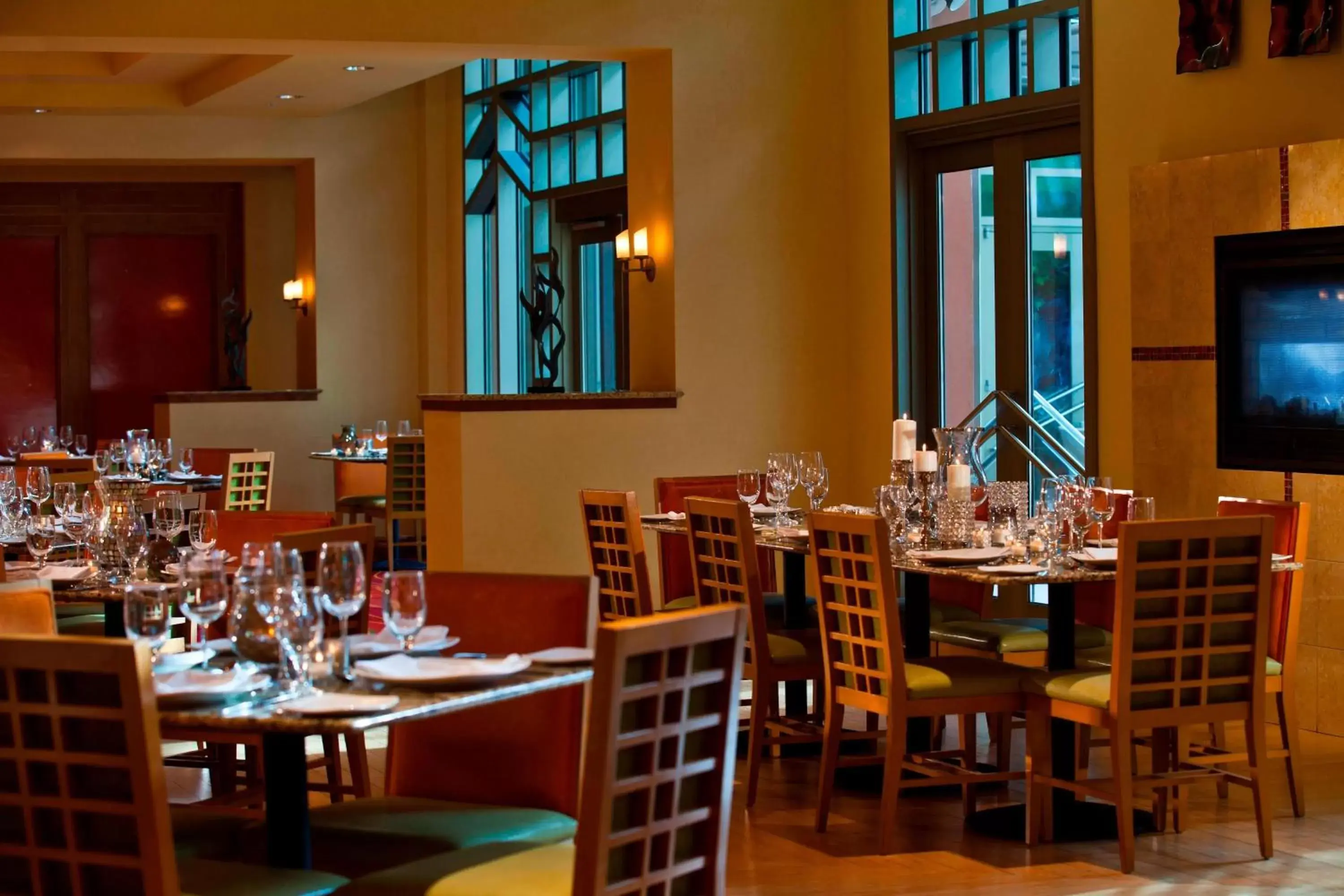 Restaurant/Places to Eat in Renaissance Phoenix Glendale Hotel & Spa