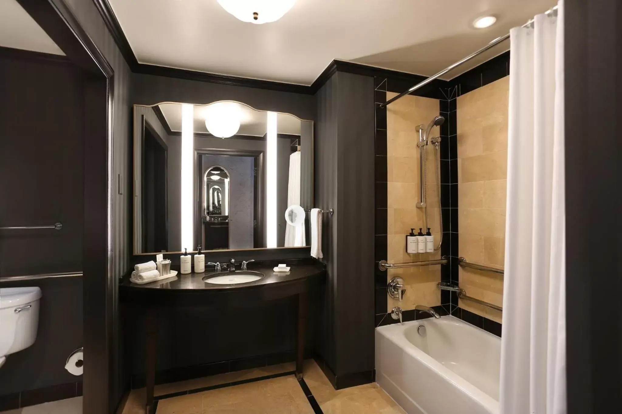 Bathroom in InterContinental Buckhead Atlanta, an IHG Hotel