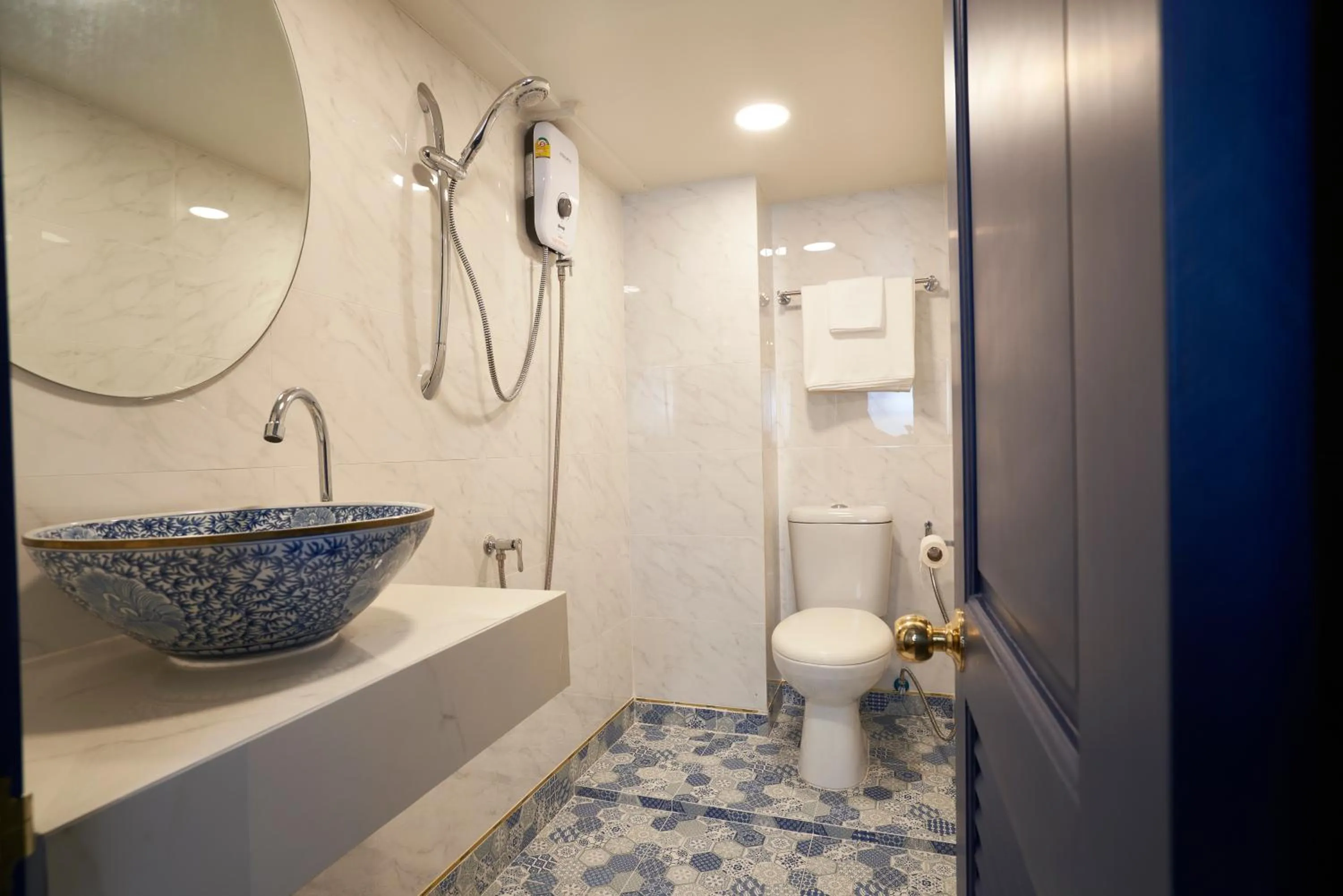 Bathroom in Sweet's Escape