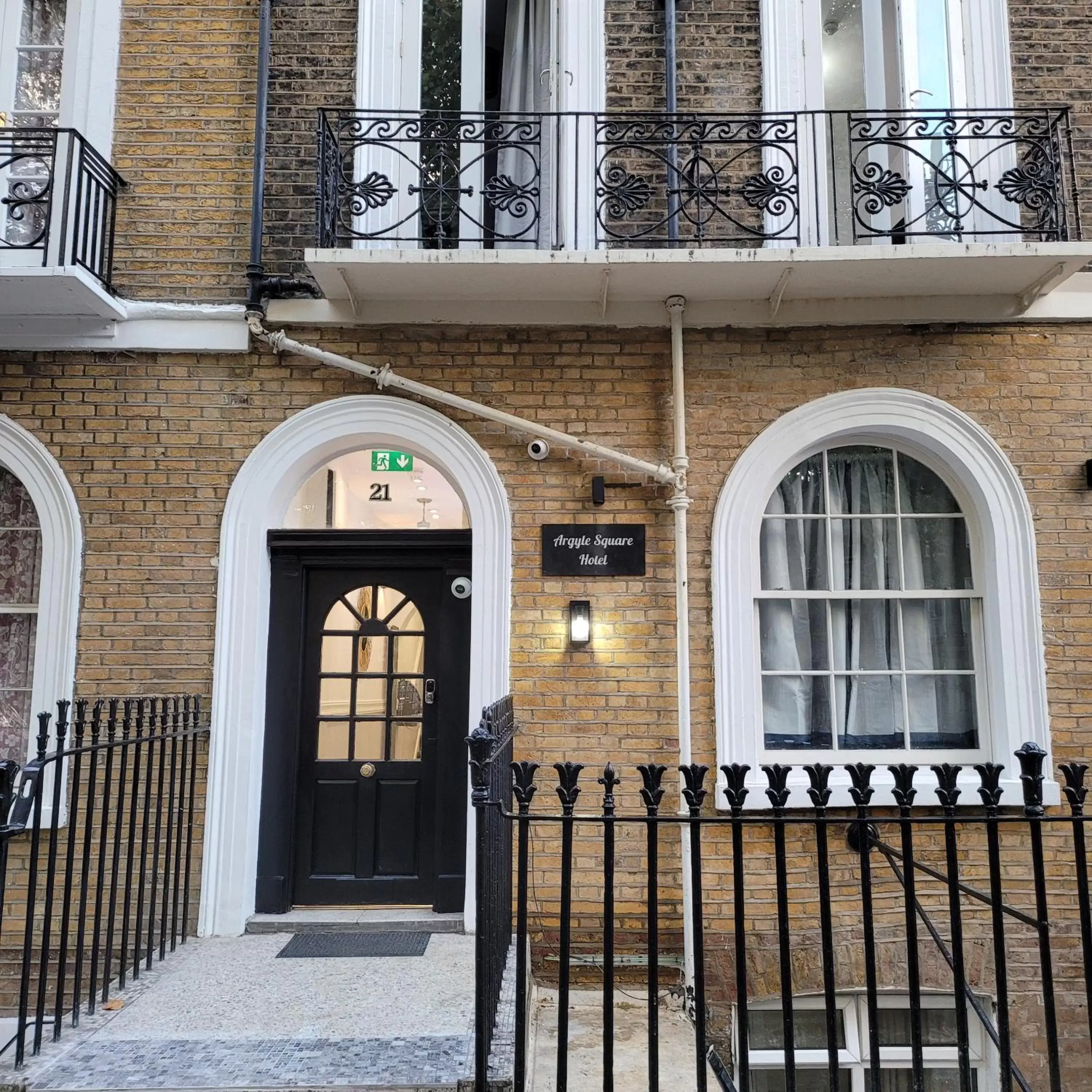 Facade/entrance in Argyle Square Hotel