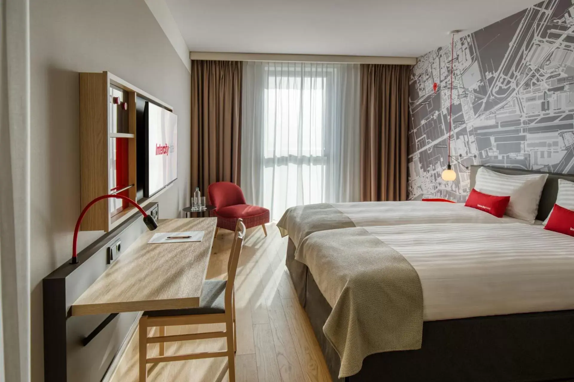 Bedroom, Bed in IntercityHotel Amsterdam Airport