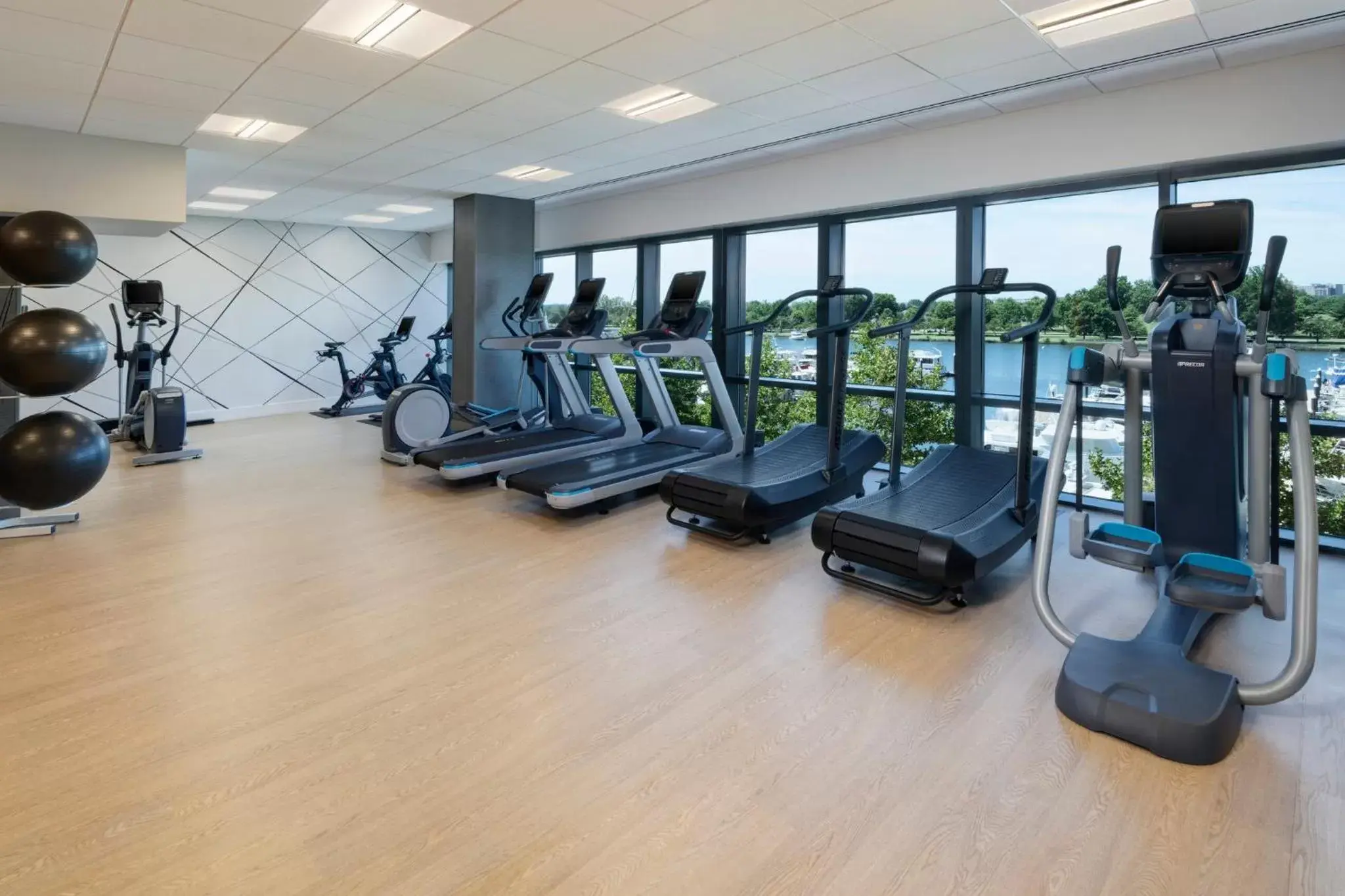 Spa and wellness centre/facilities, Fitness Center/Facilities in InterContinental - Washington D.C. - The Wharf, an IHG Hotel