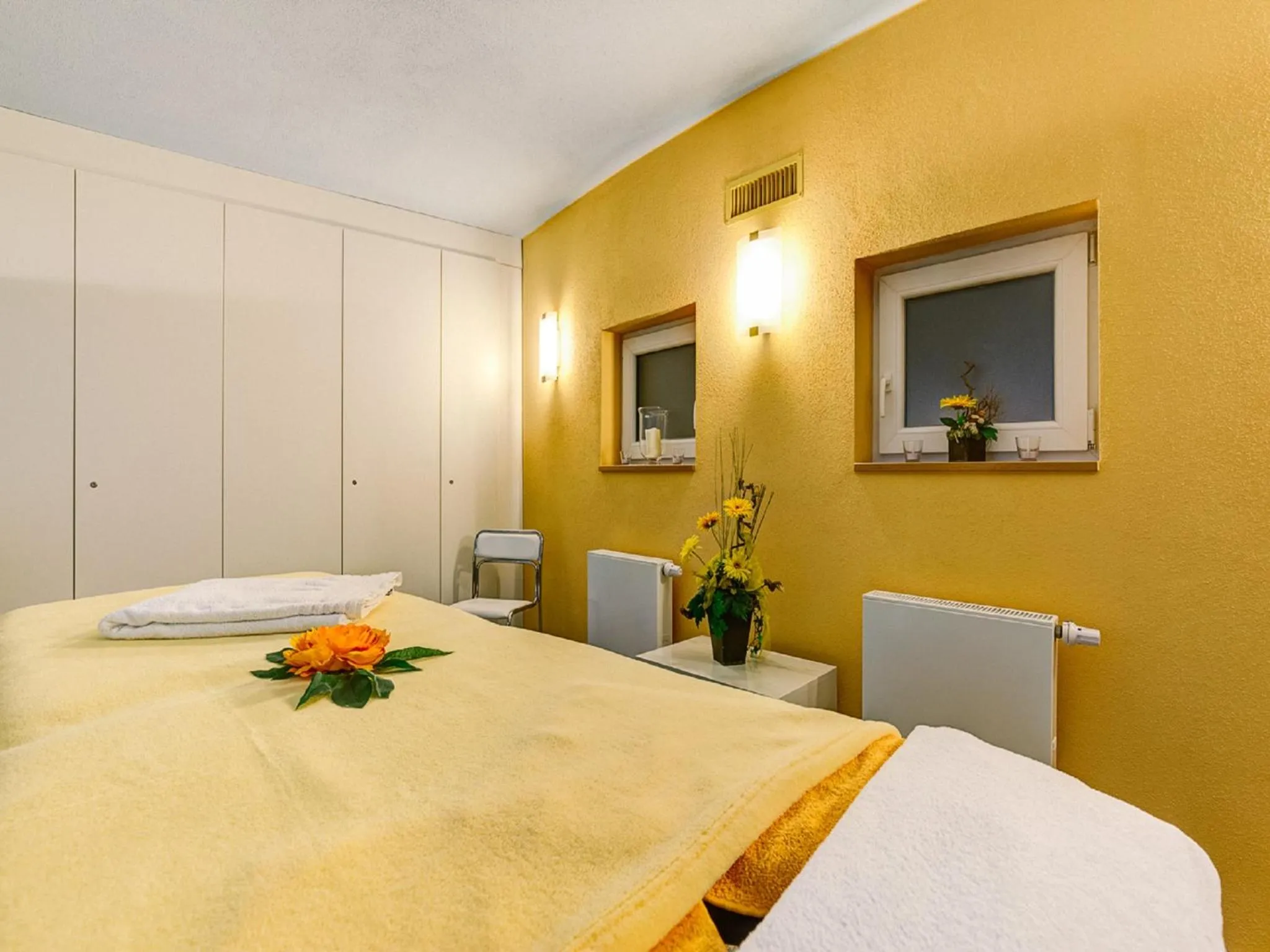 Bed in Bodensee Yachthotel Schattmaier