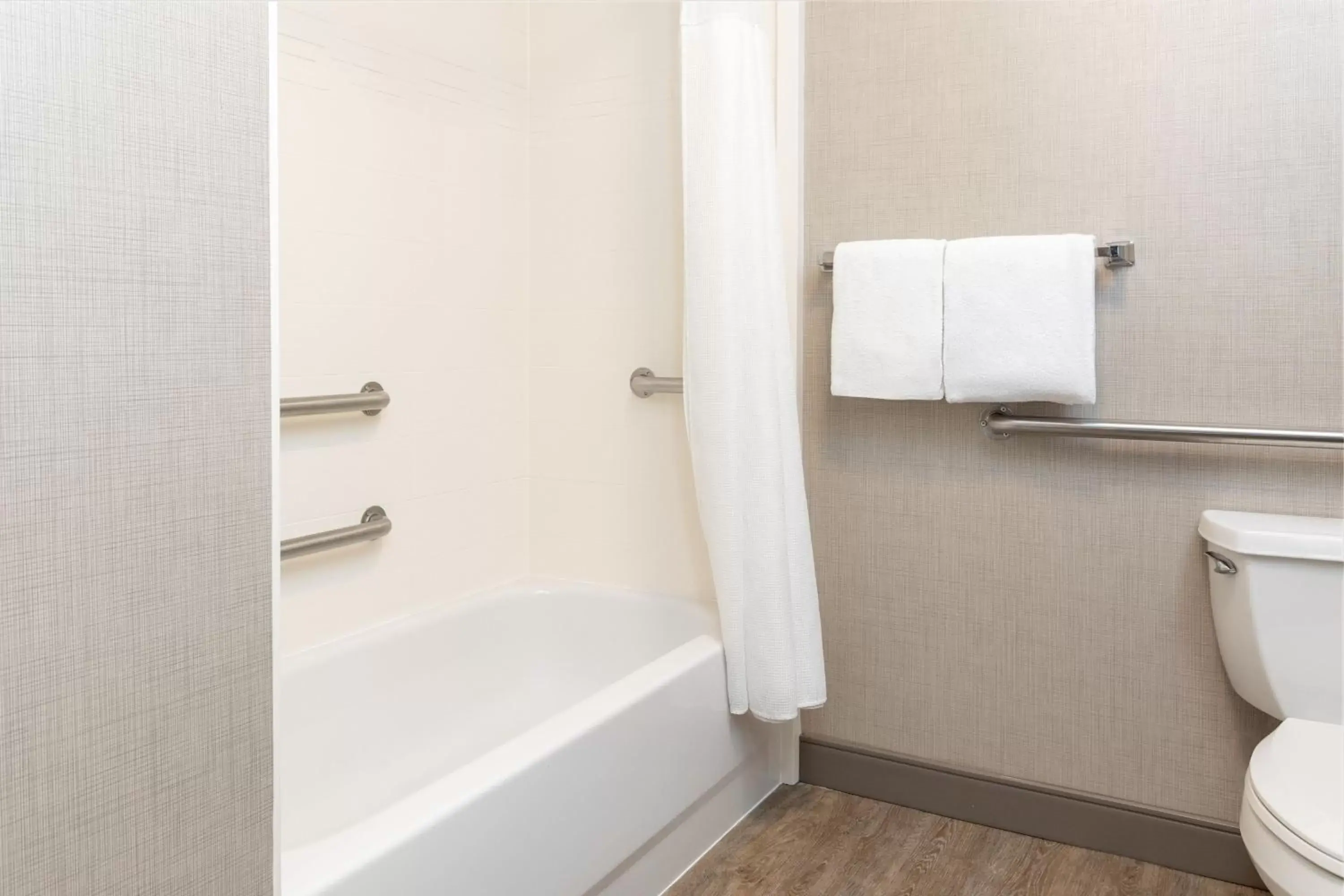 Bathroom in Residence Inn by Marriott North Little Rock