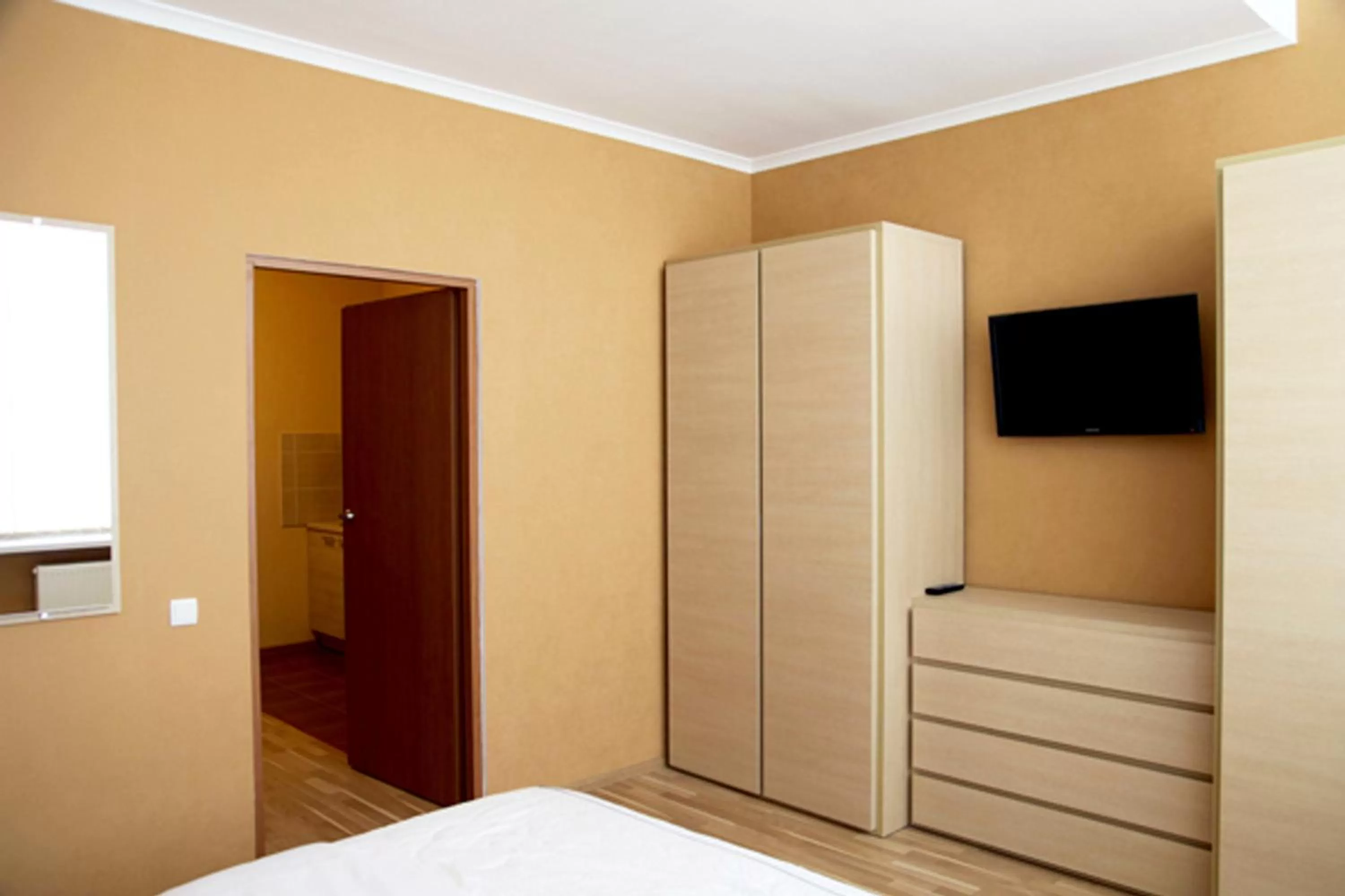 Bedroom, TV/Entertainment Center in irisHotels