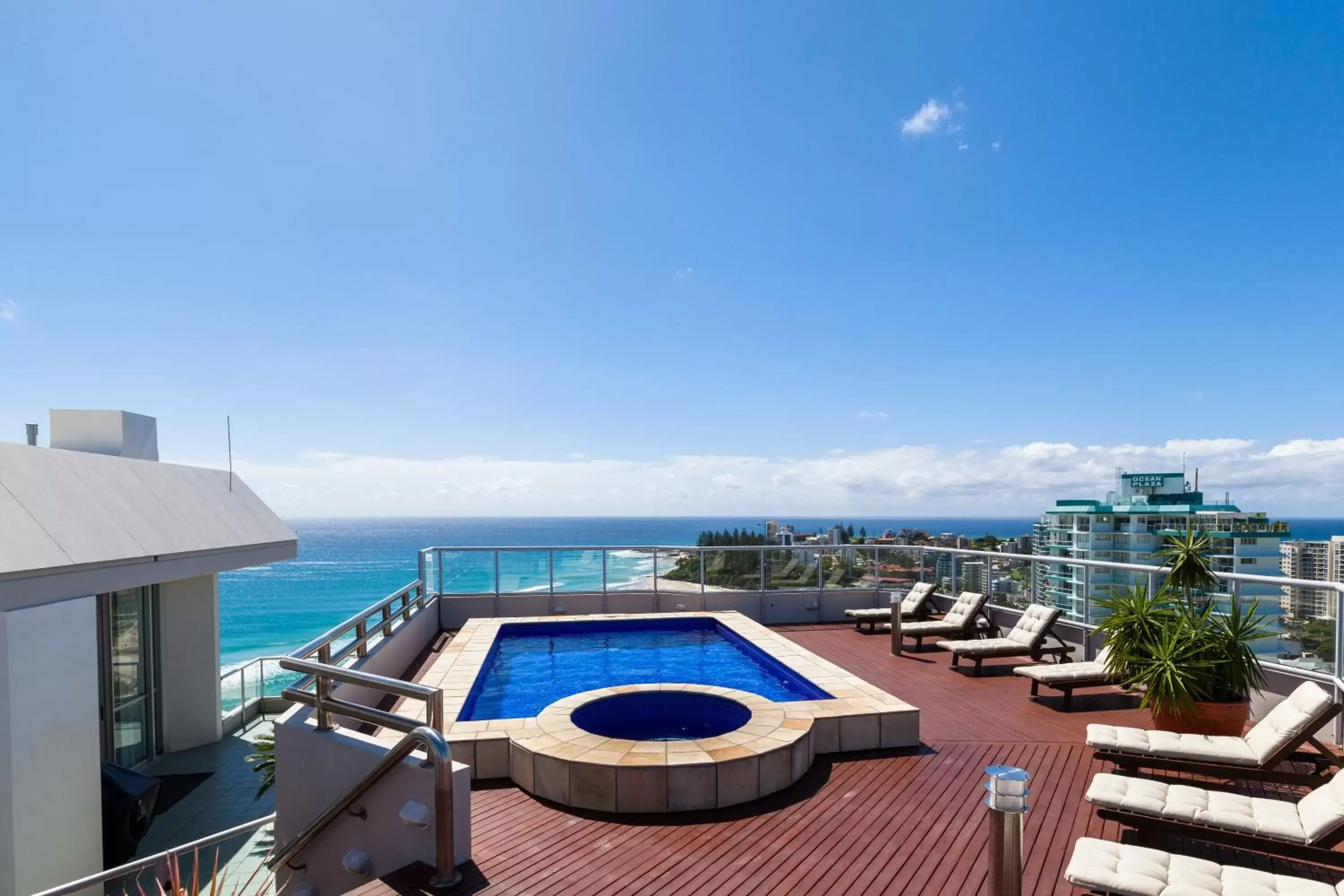 Swimming pool, Pool View in Points North Apartments