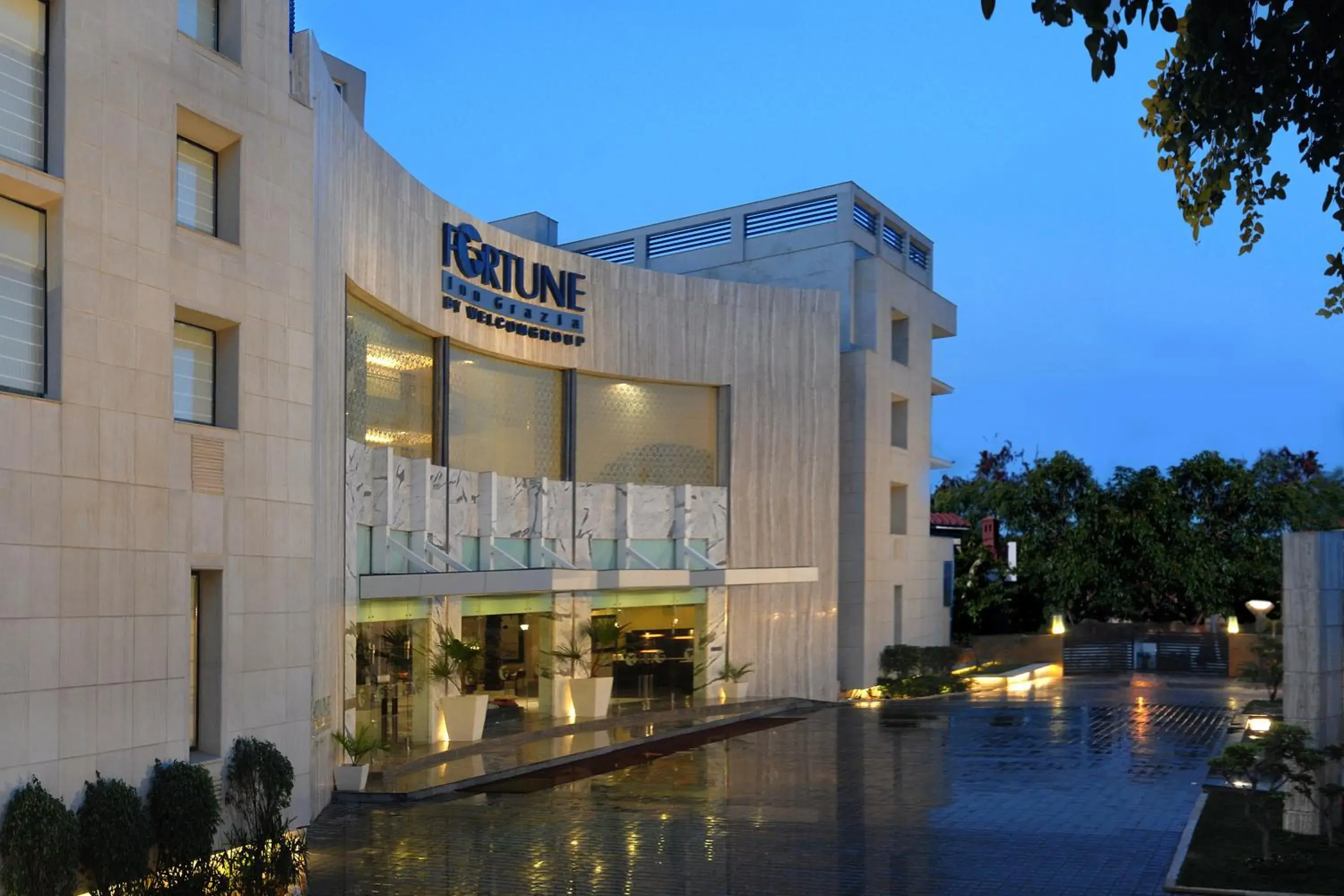 Facade/entrance, Property Building in Fortune Sector 27 Noida