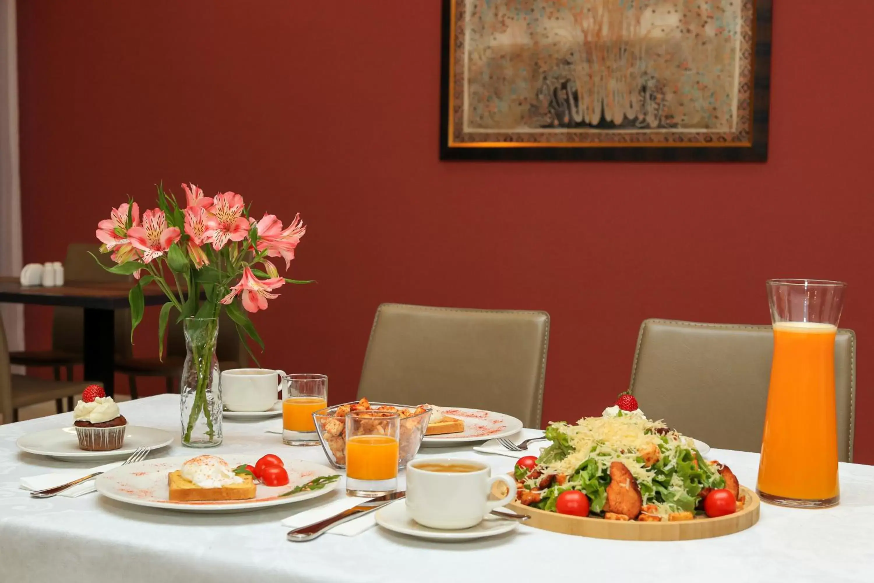 Restaurant/places to eat in Pine Astoria Hotel Restaurant/places to eat in Pine Astoria Hotel