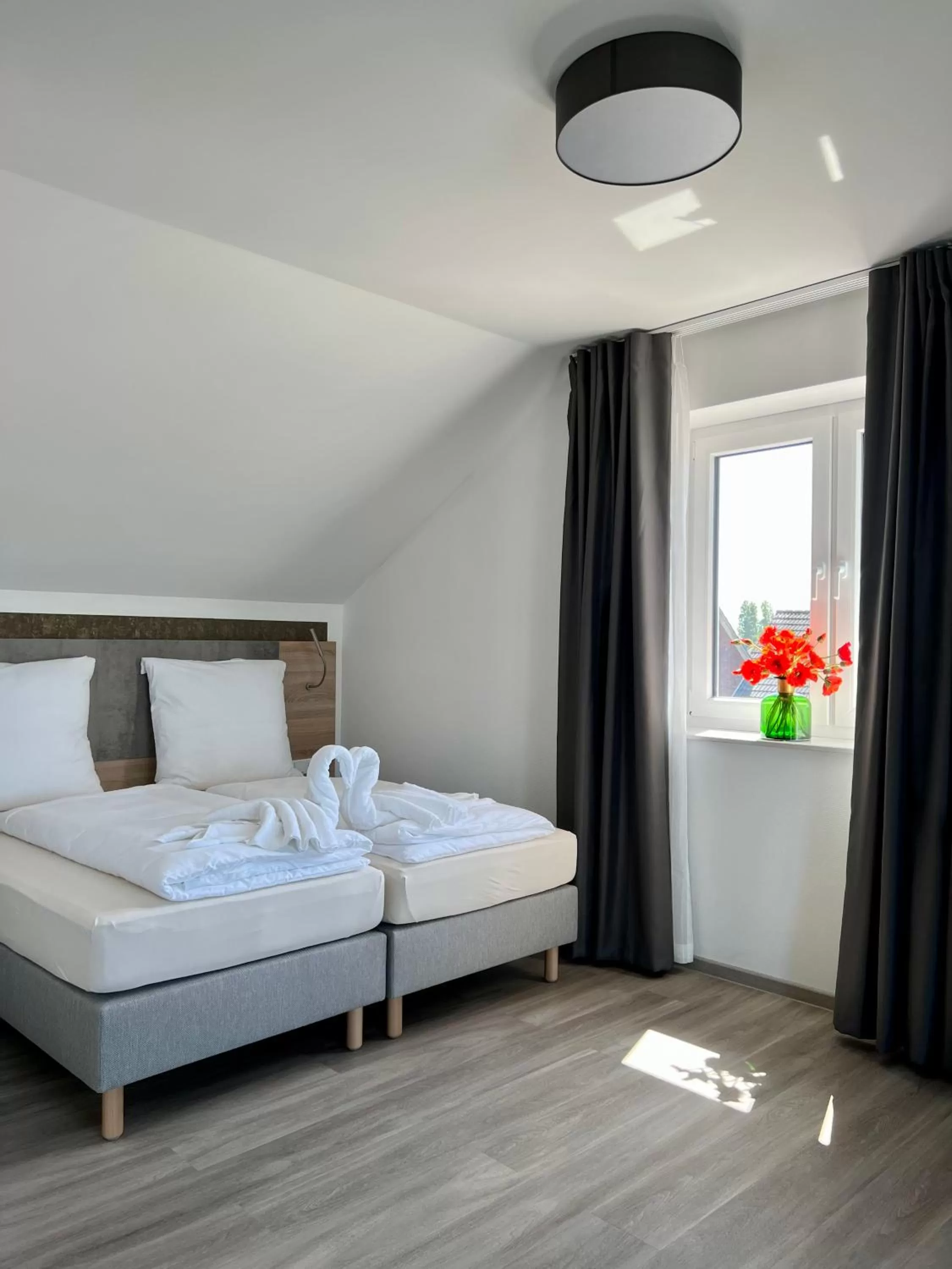 Photo of the whole room, Bed in Hotel Ocean