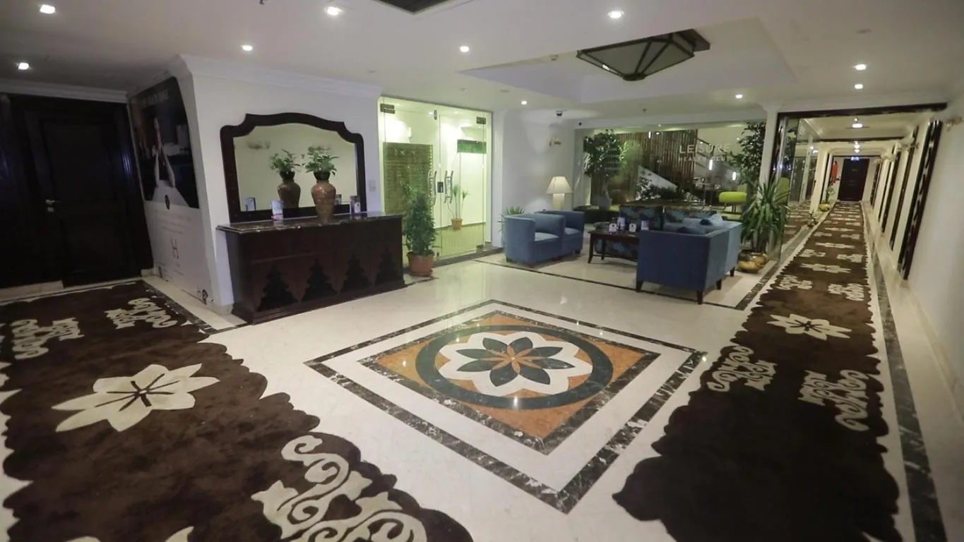 Other in Romance Alexandria Hotel