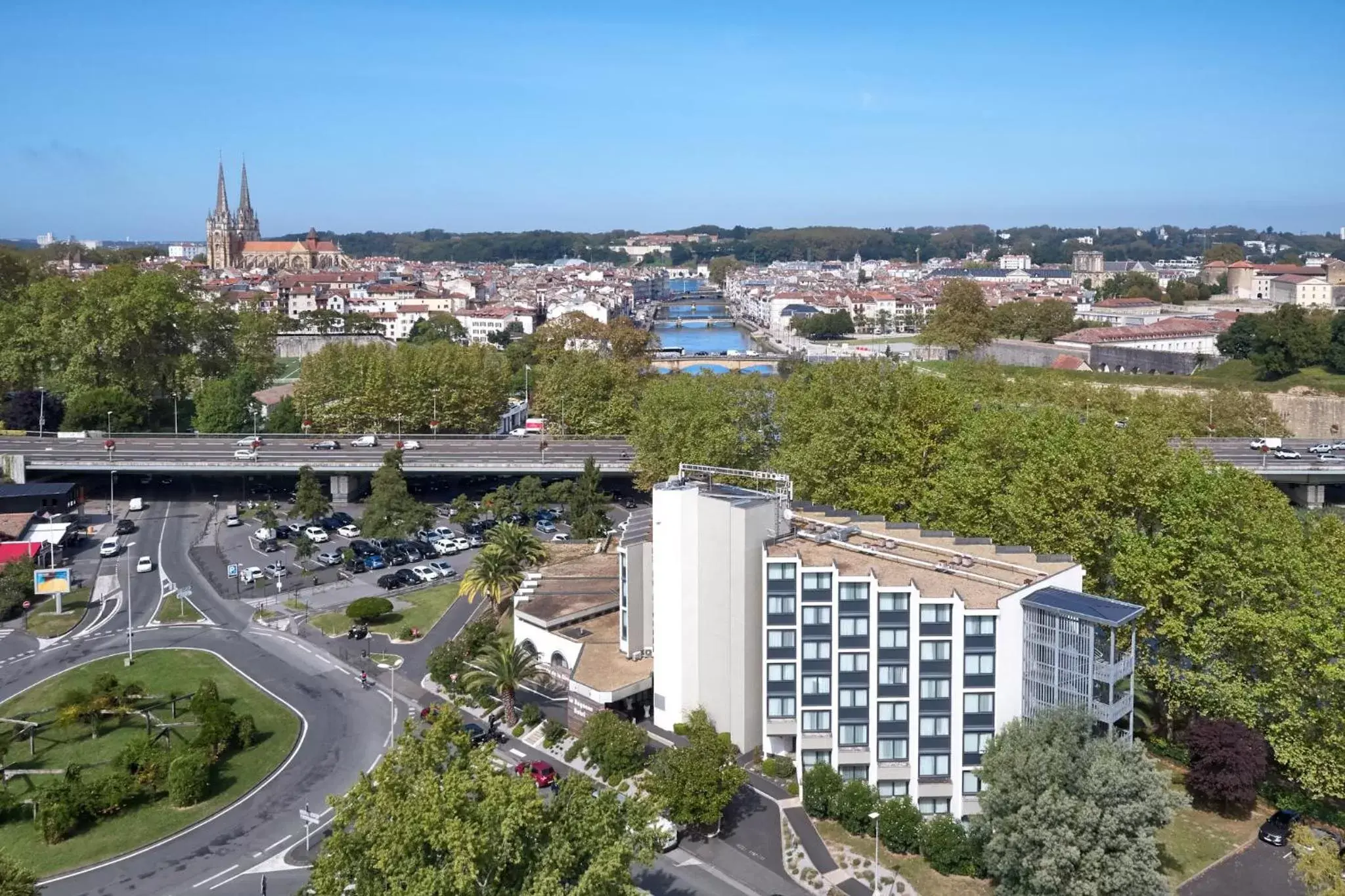 City view, Bird's-eye View in Hôtel Le Bayonne