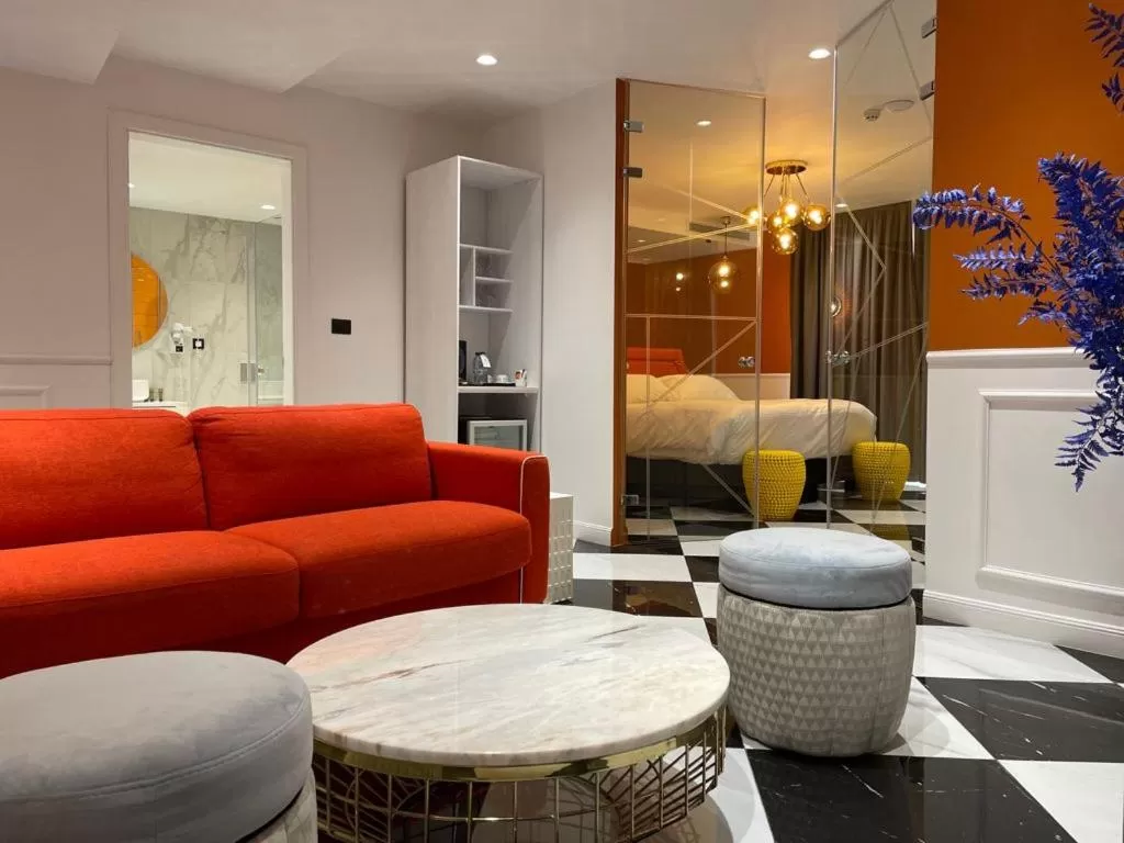 HOLM Boutique & SPA - IK Collection