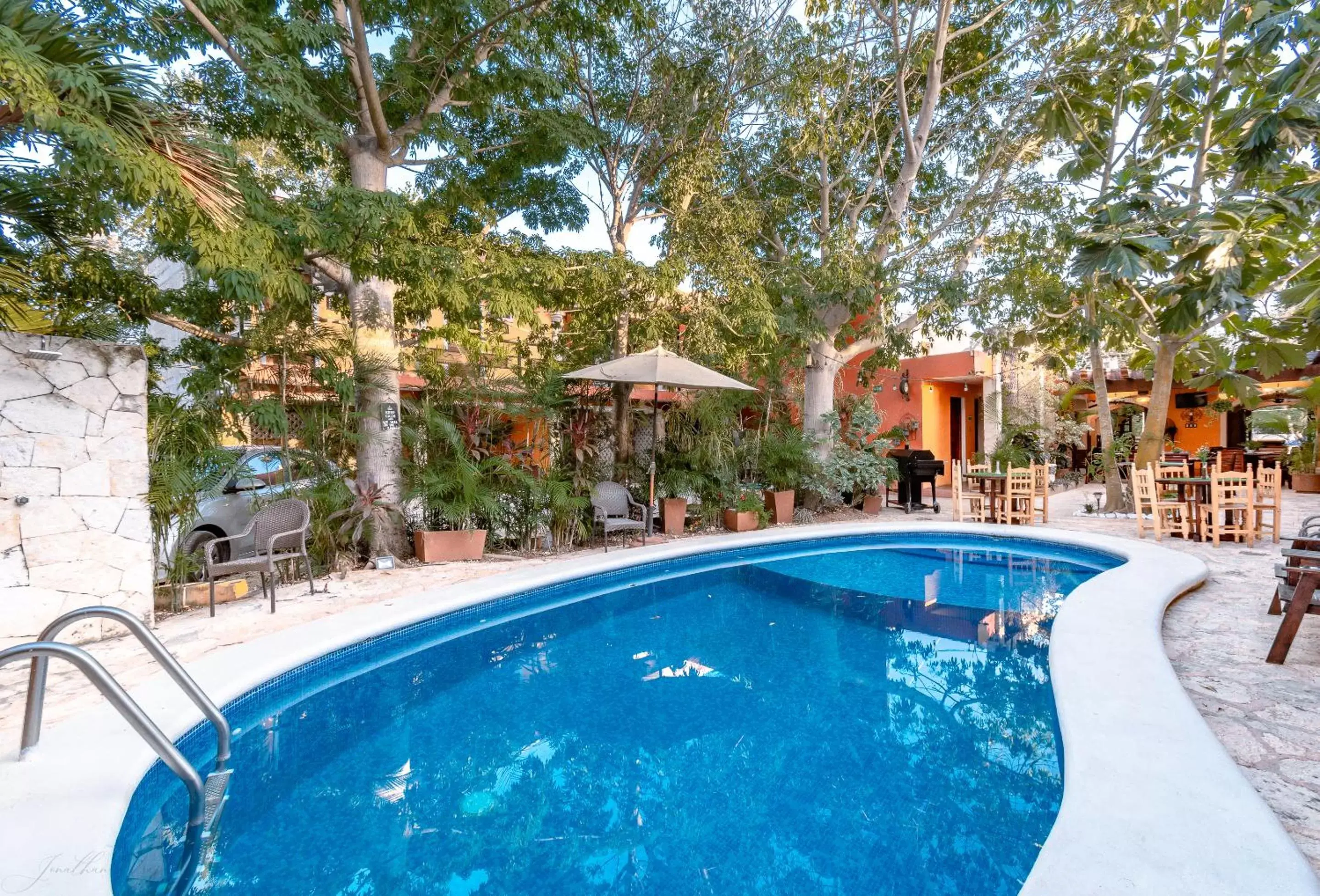 Swimming Pool in El Zaguán Colonial by GuruHotel