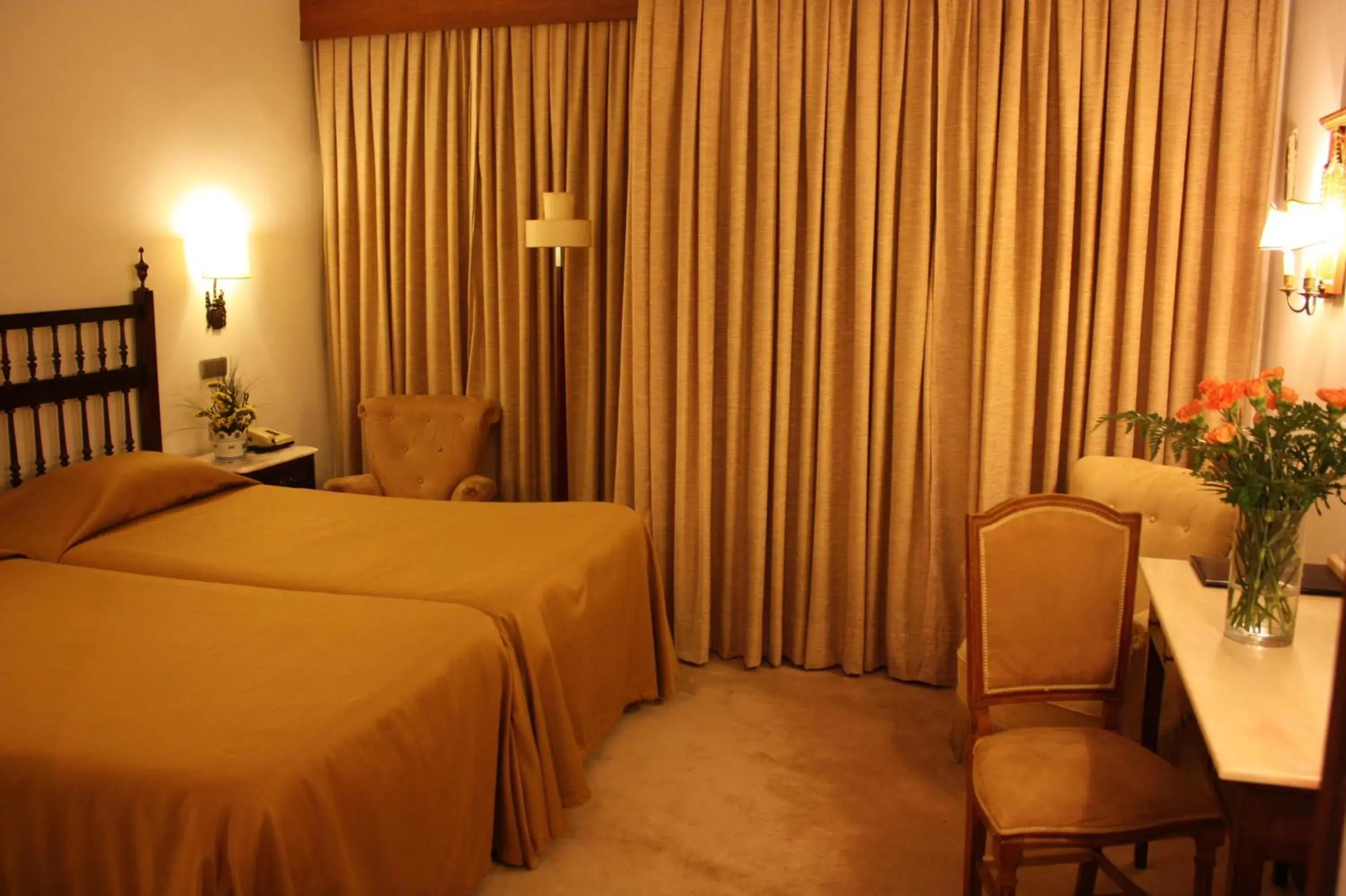 Photo of the whole room, Bed in Hotel Vice-Rei Photo of the whole room, Bed in Hotel Vice-Rei