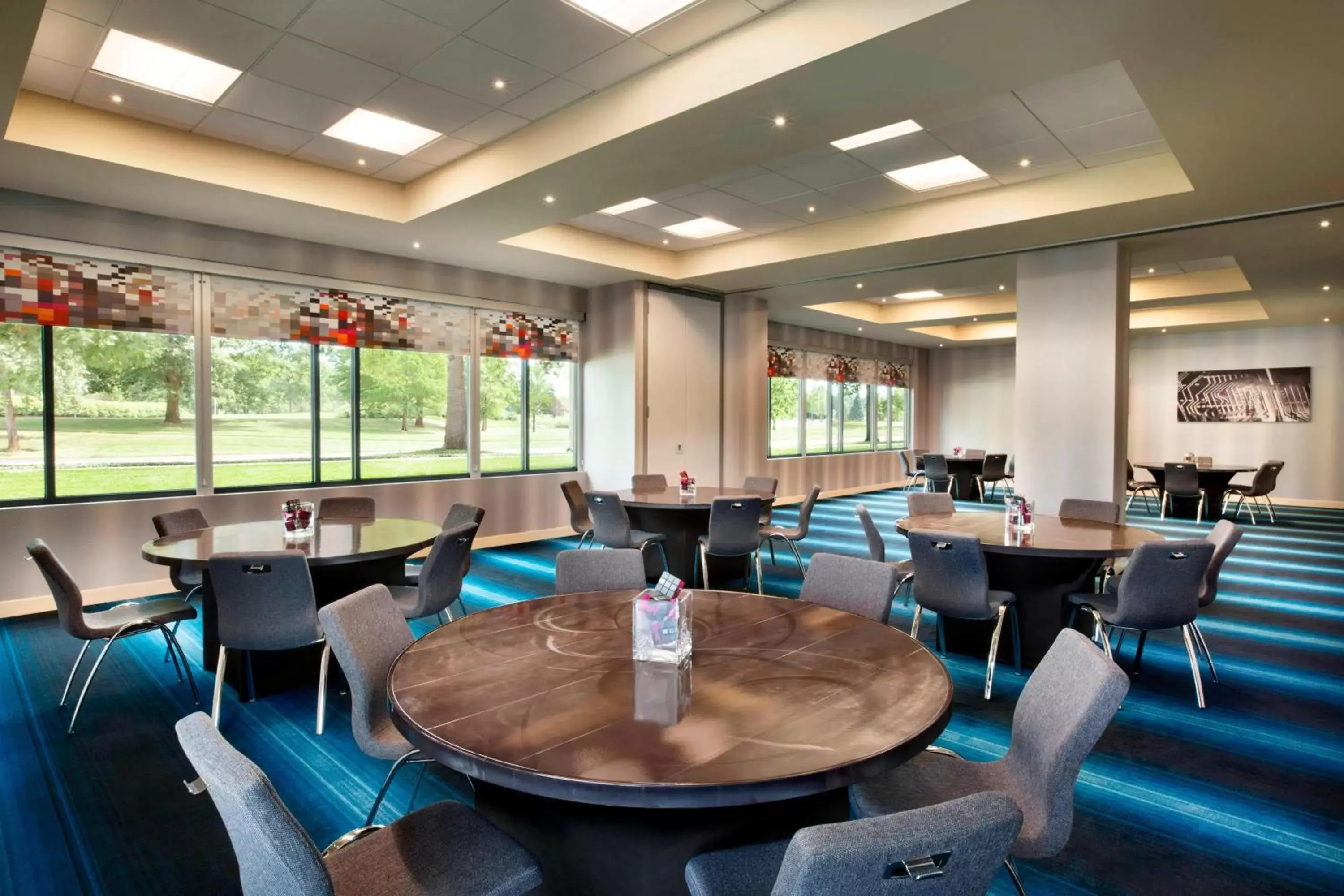 Meeting/conference room, Restaurant/Places to Eat in Aloft Hillsboro-Beaverton