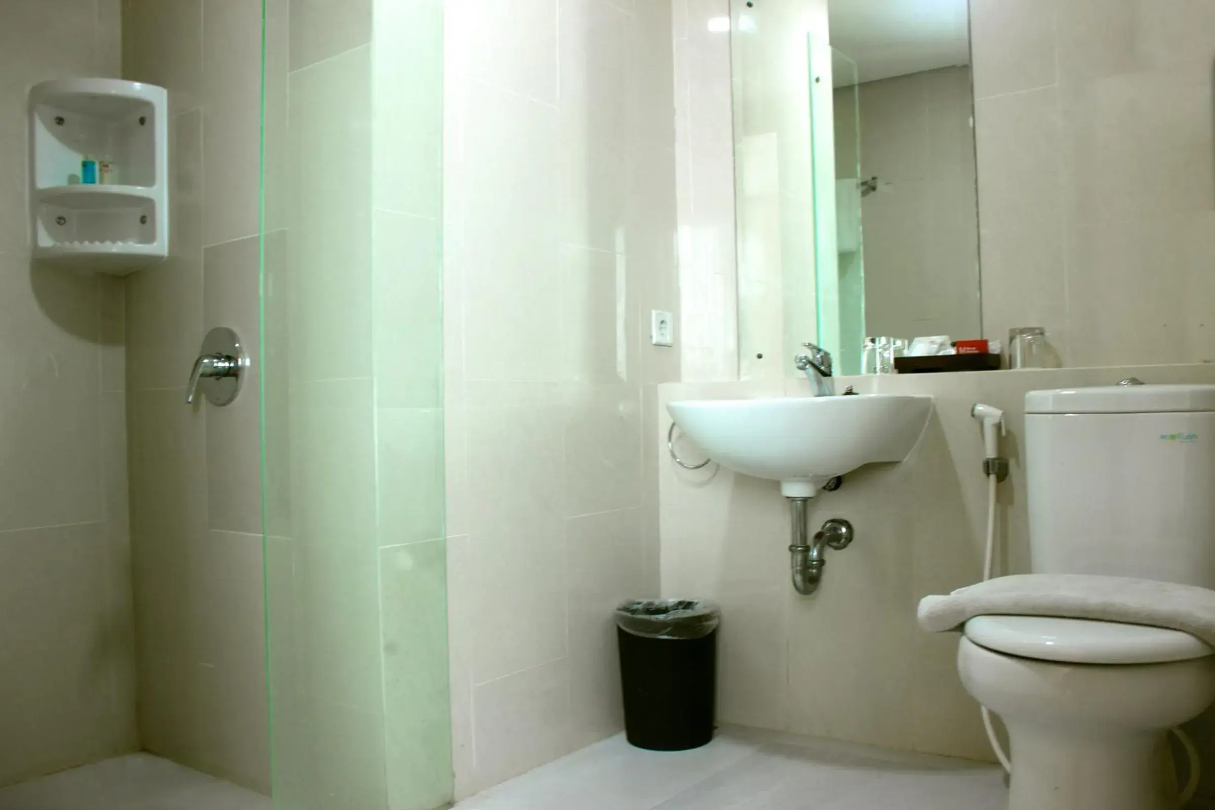 Bathroom in Merapi Merbabu Hotels