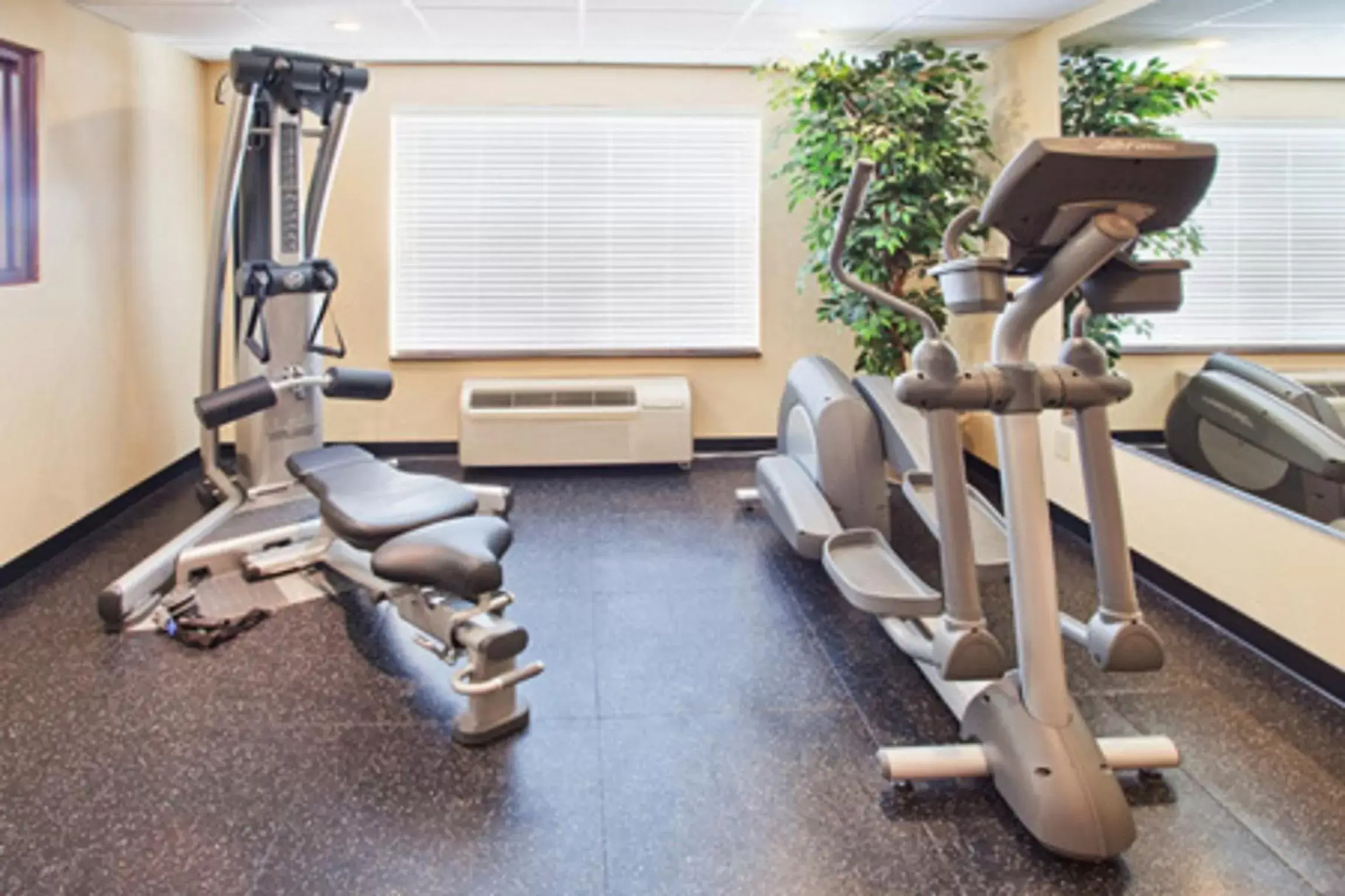 Spring, Fitness Center/Facilities in Country Inn & Suites by Radisson, Rome, GA