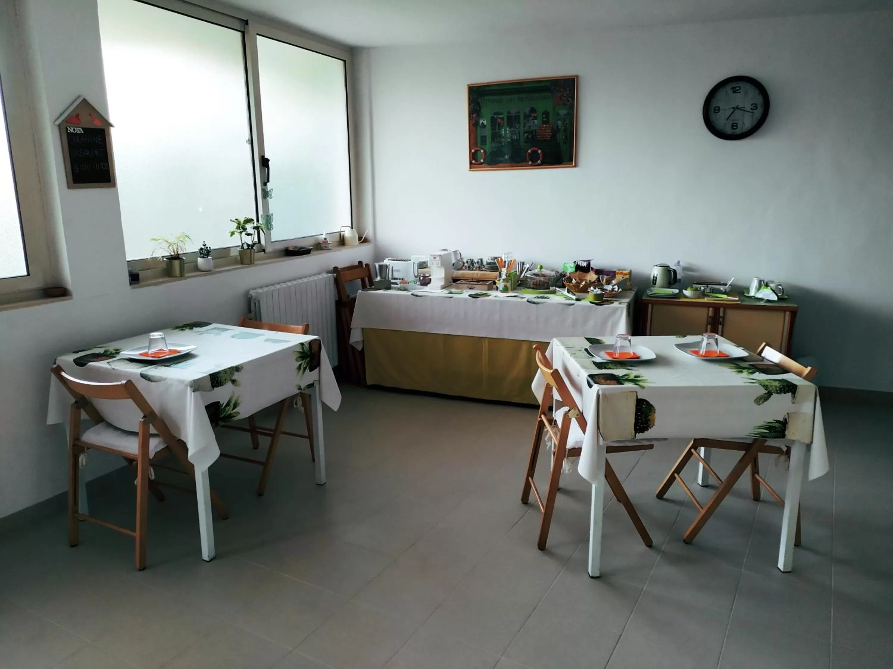 Restaurant/Places to Eat in Lo Spicchio b&b