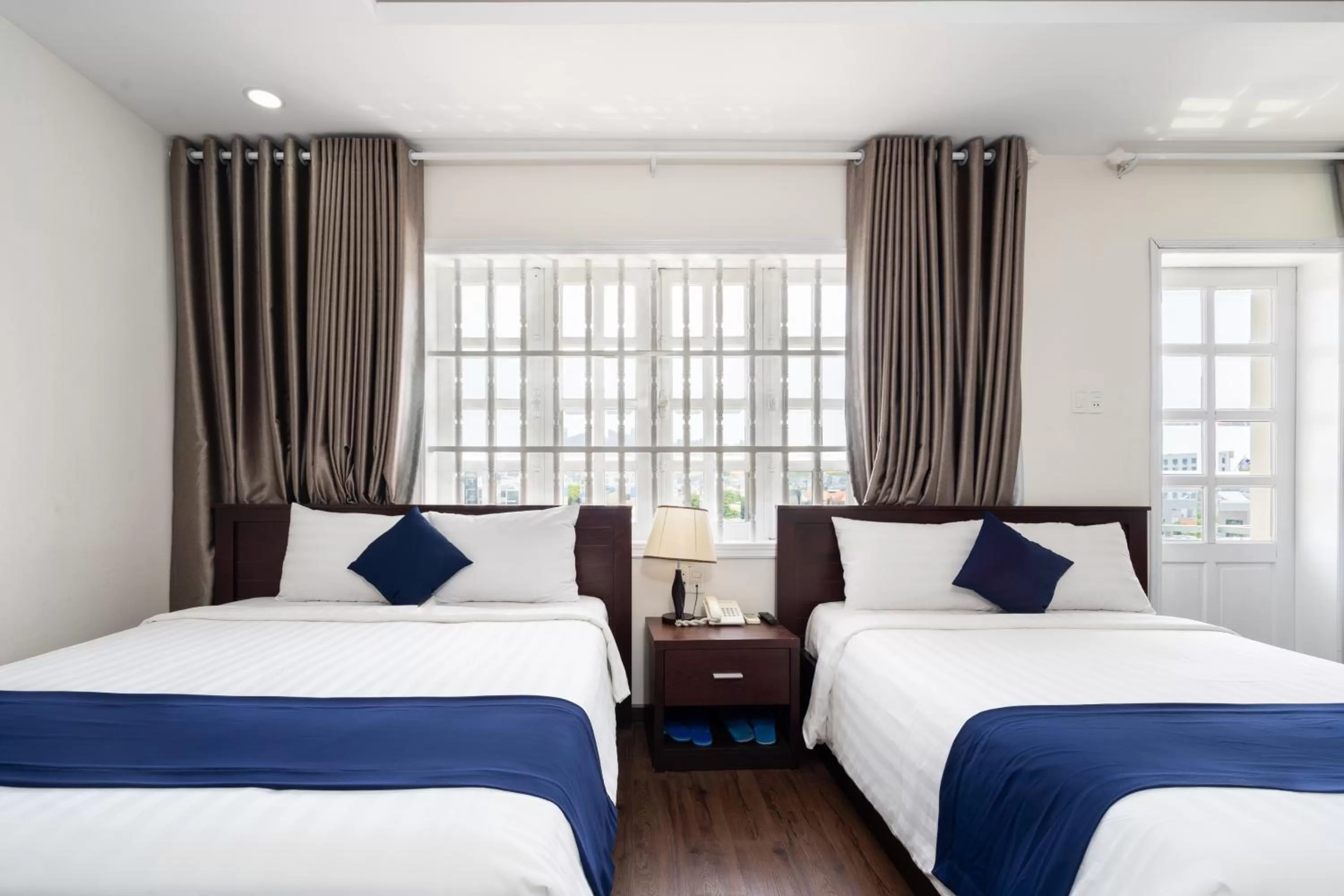 Bed in Central Hotel by Joi Hospitality