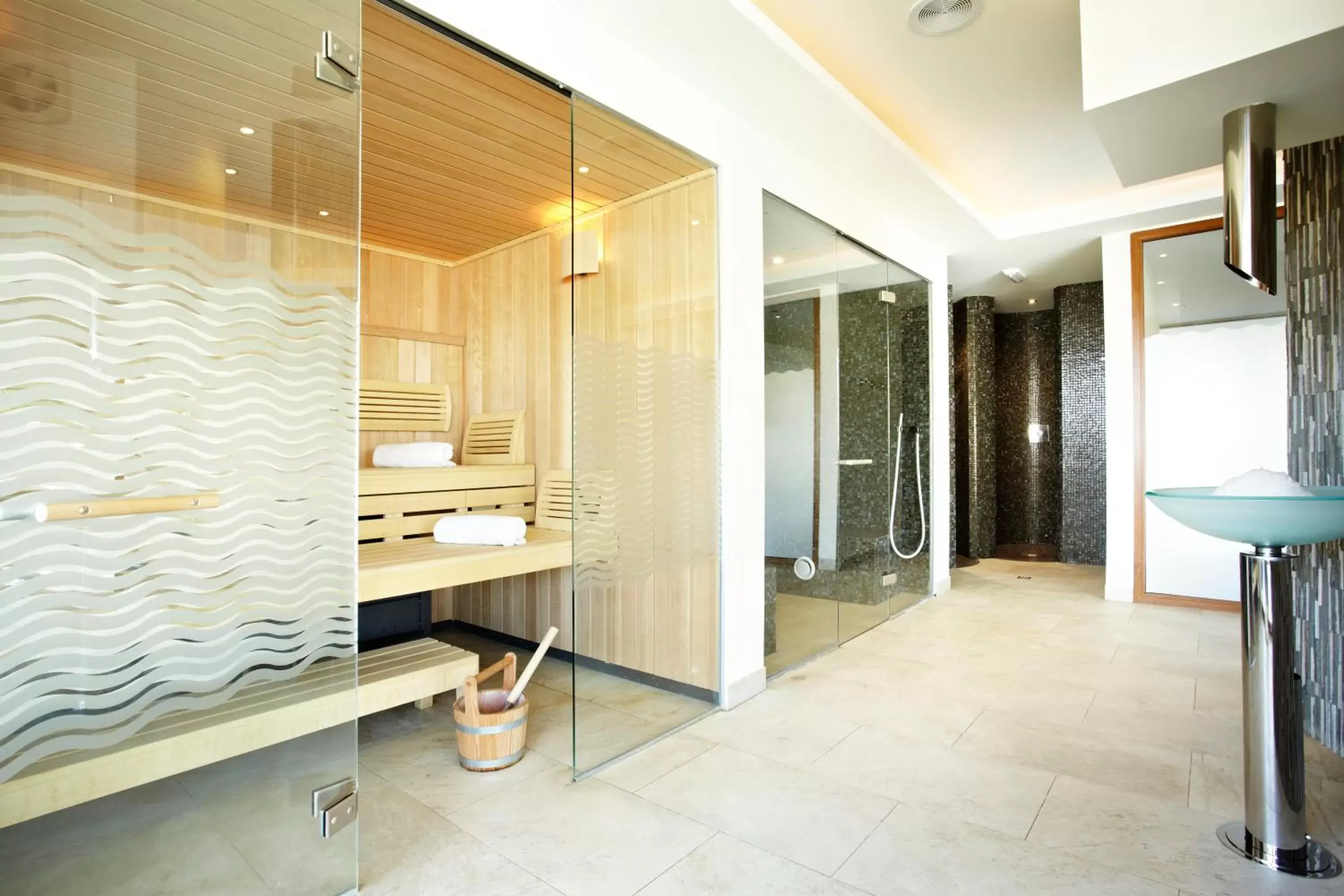 Spa and wellness centre/facilities, Bathroom in Grupotel Montecarlo