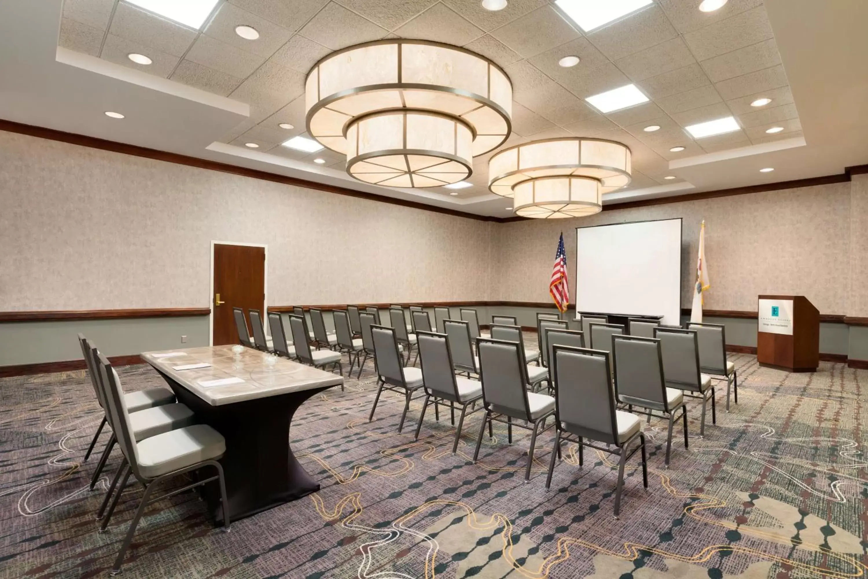 Meeting/conference room in Embassy Suites by Hilton Chicago North Shore Deerfield
