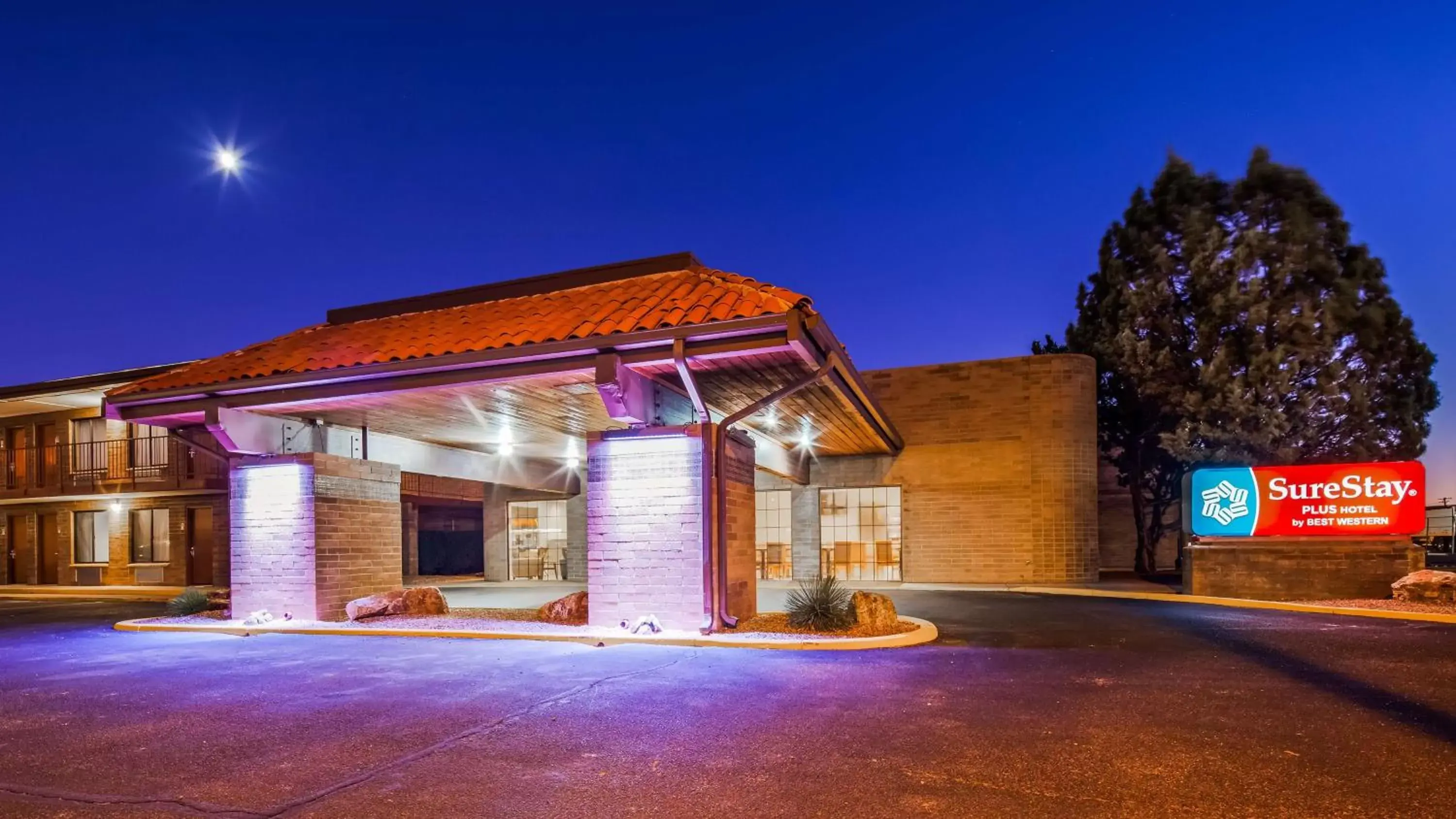 Property building in Motel 6 Willcox, AZ