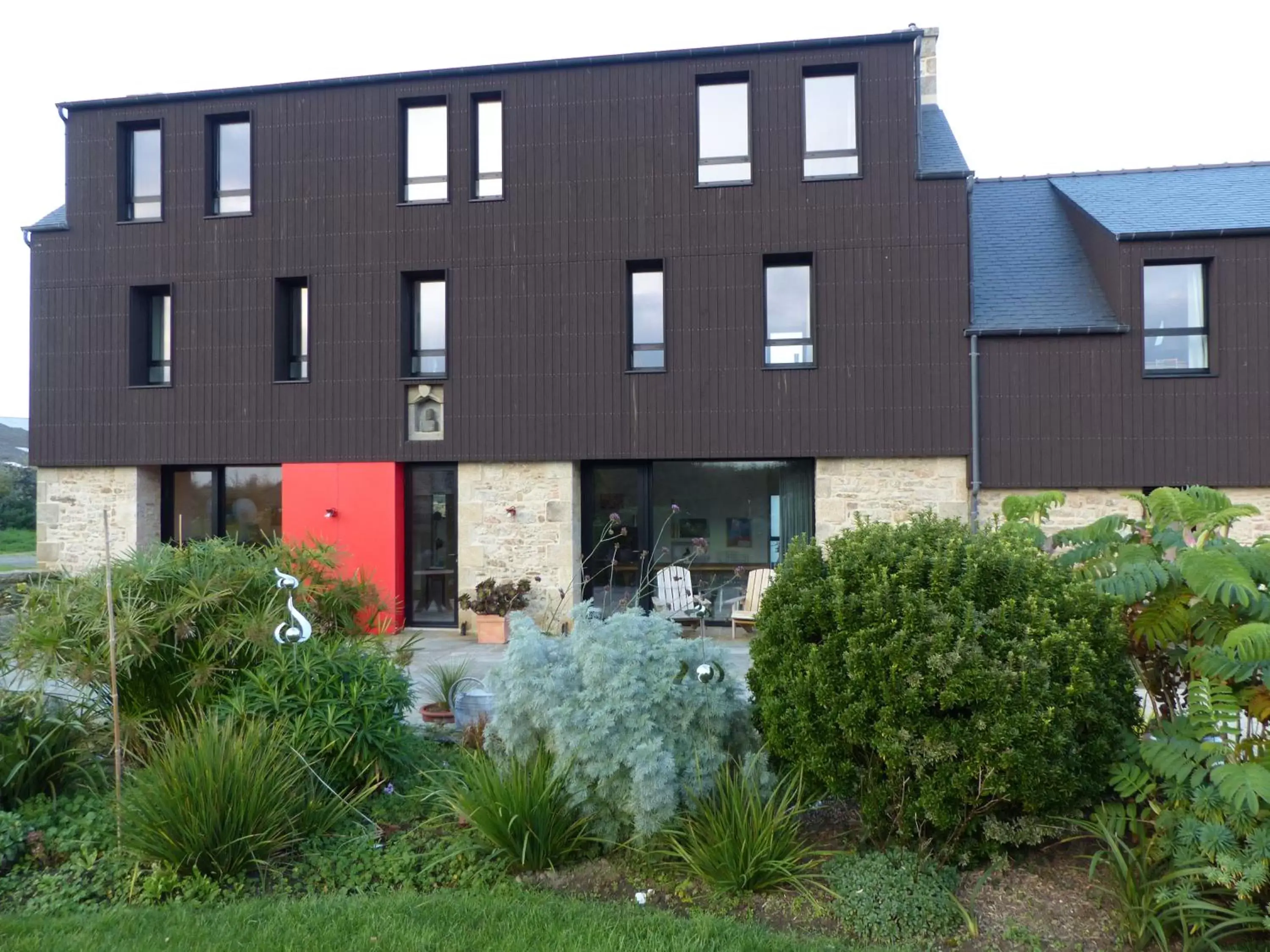 Facade/entrance, Property Building in Les Chambres d'hôtes de Kérasquer