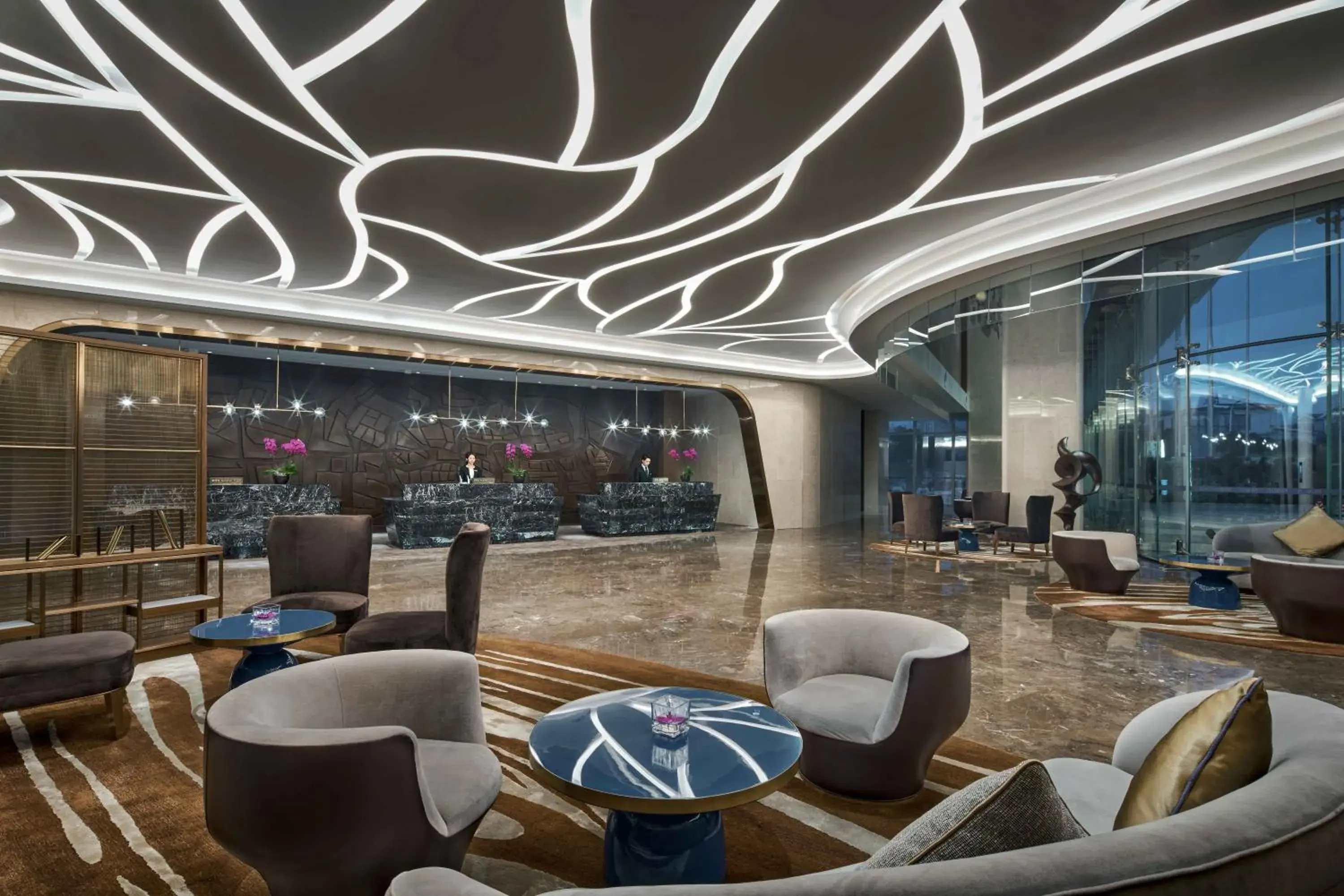 Lobby or reception, Lounge/Bar in PRIMUS Hotel Shanghai Hongqiao
