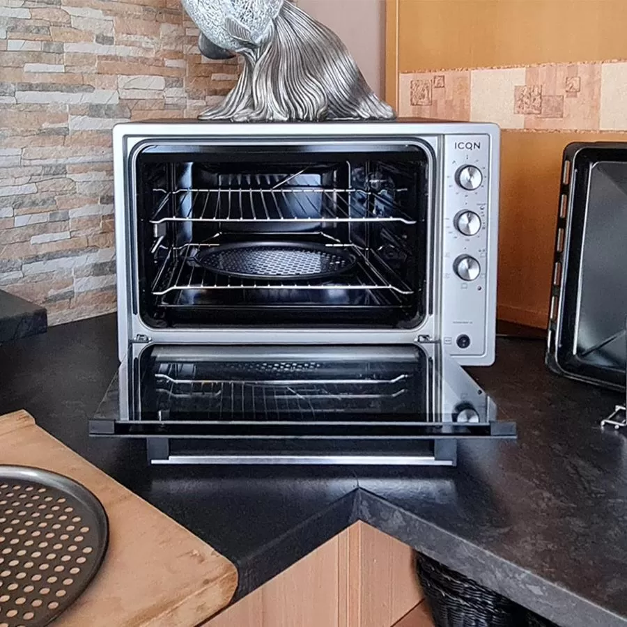 Kitchen or kitchenette in Donau-Hotel