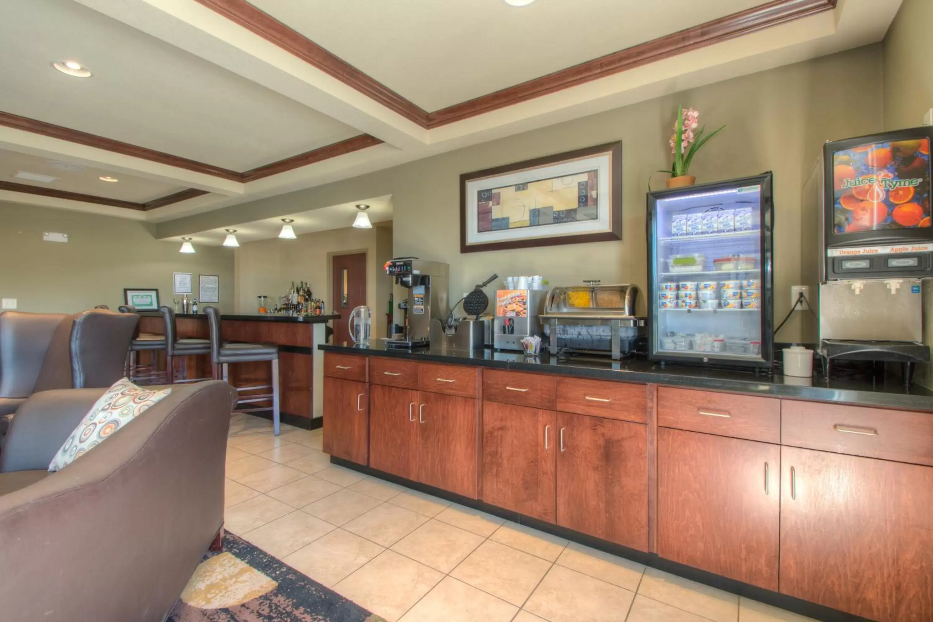 Restaurant/places to eat in Cobblestone Inn & Suites - Holyoke