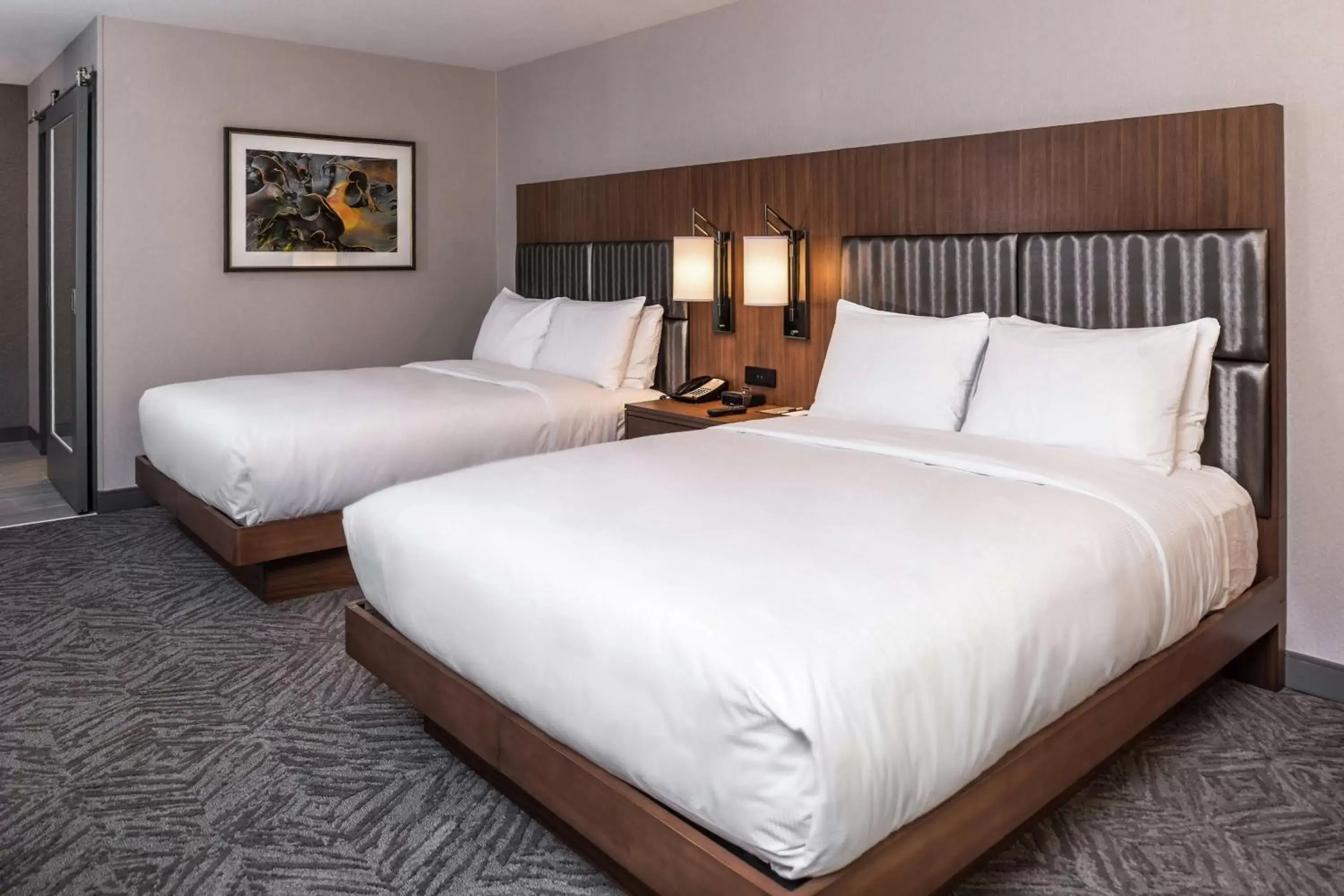 Bed in Doubletree By Hilton Lafayette East