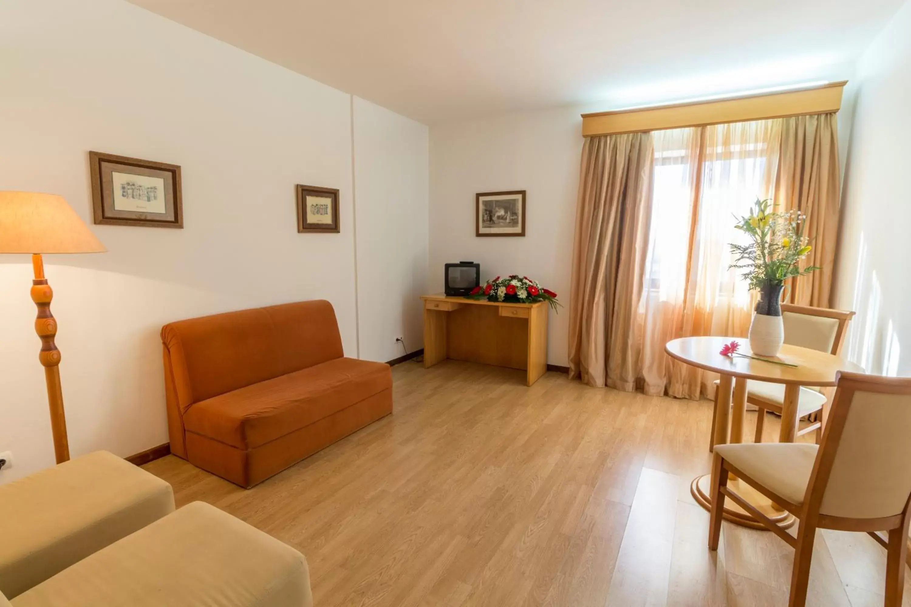 Living room, Seating Area in Hotel Eurosol Alcanena
