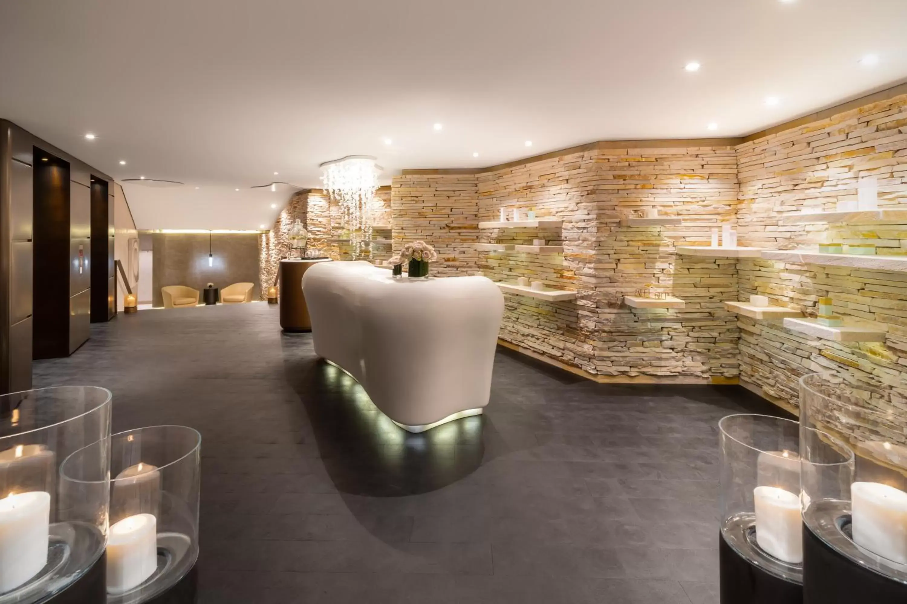 Spa and wellness centre/facilities in FIVE Zurich - Luxury City Resort