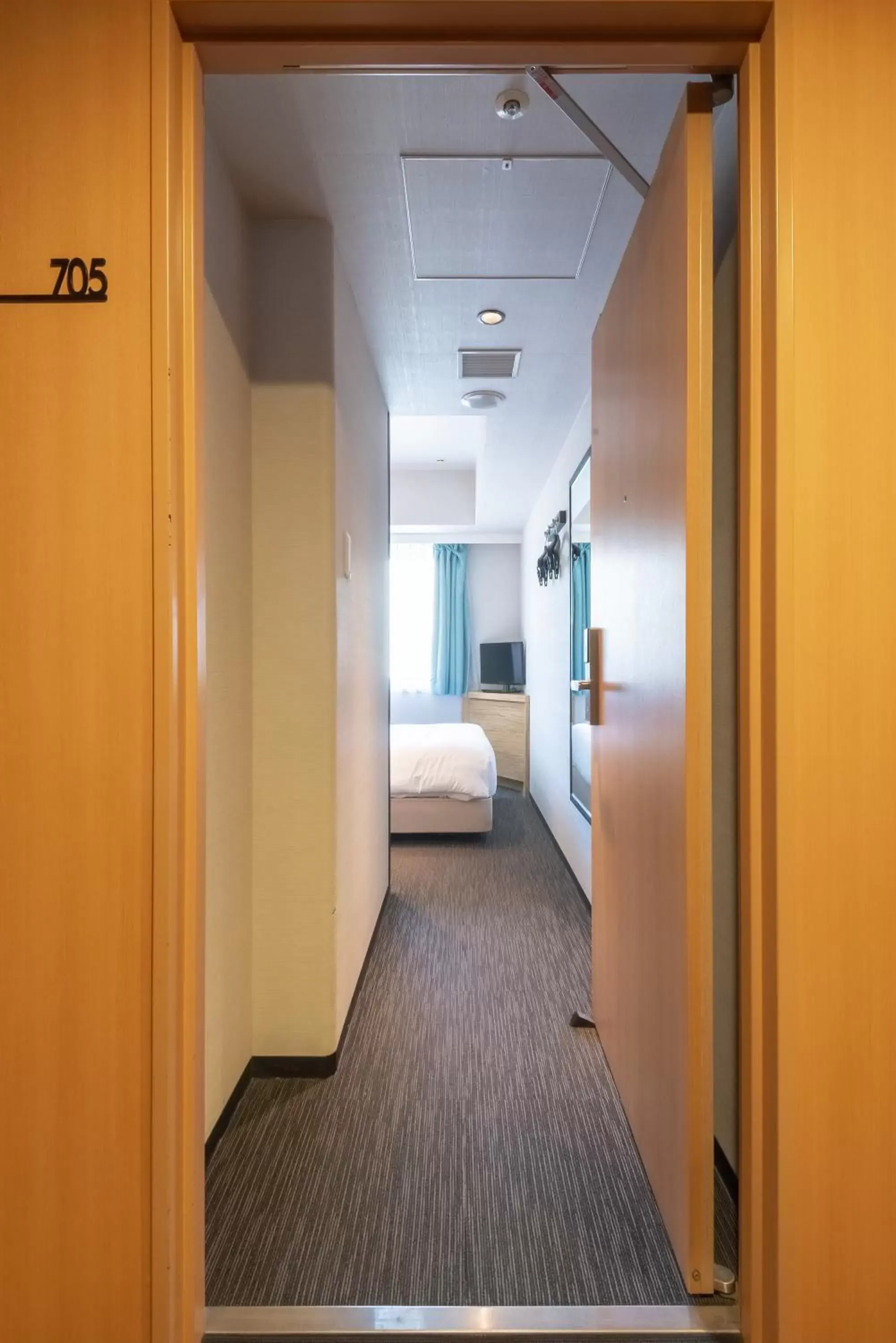 Decorative detail, Bed in E Hotel Higashi Shinjuku Decorative detail, Bed in E Hotel Higashi Shinjuku