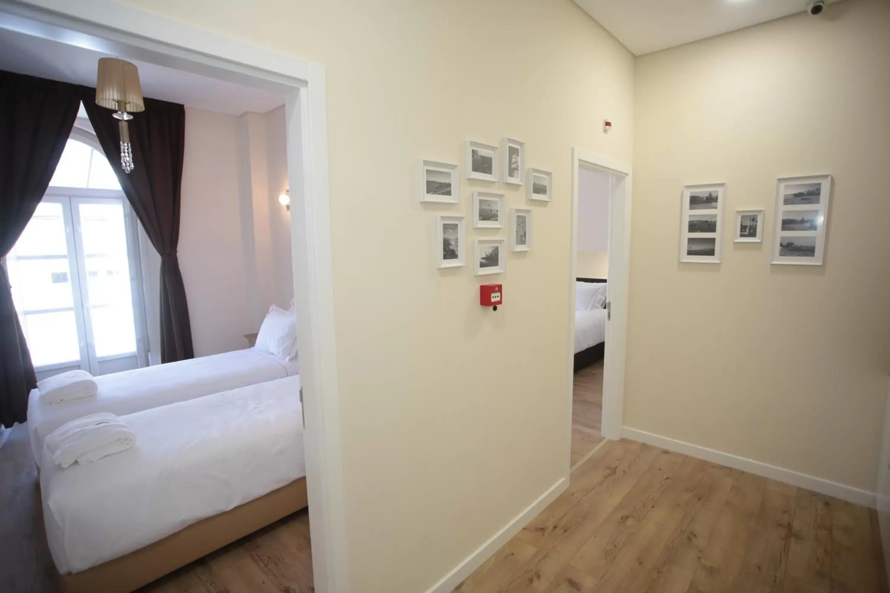 Area and facilities, Bed in Suites Guest House