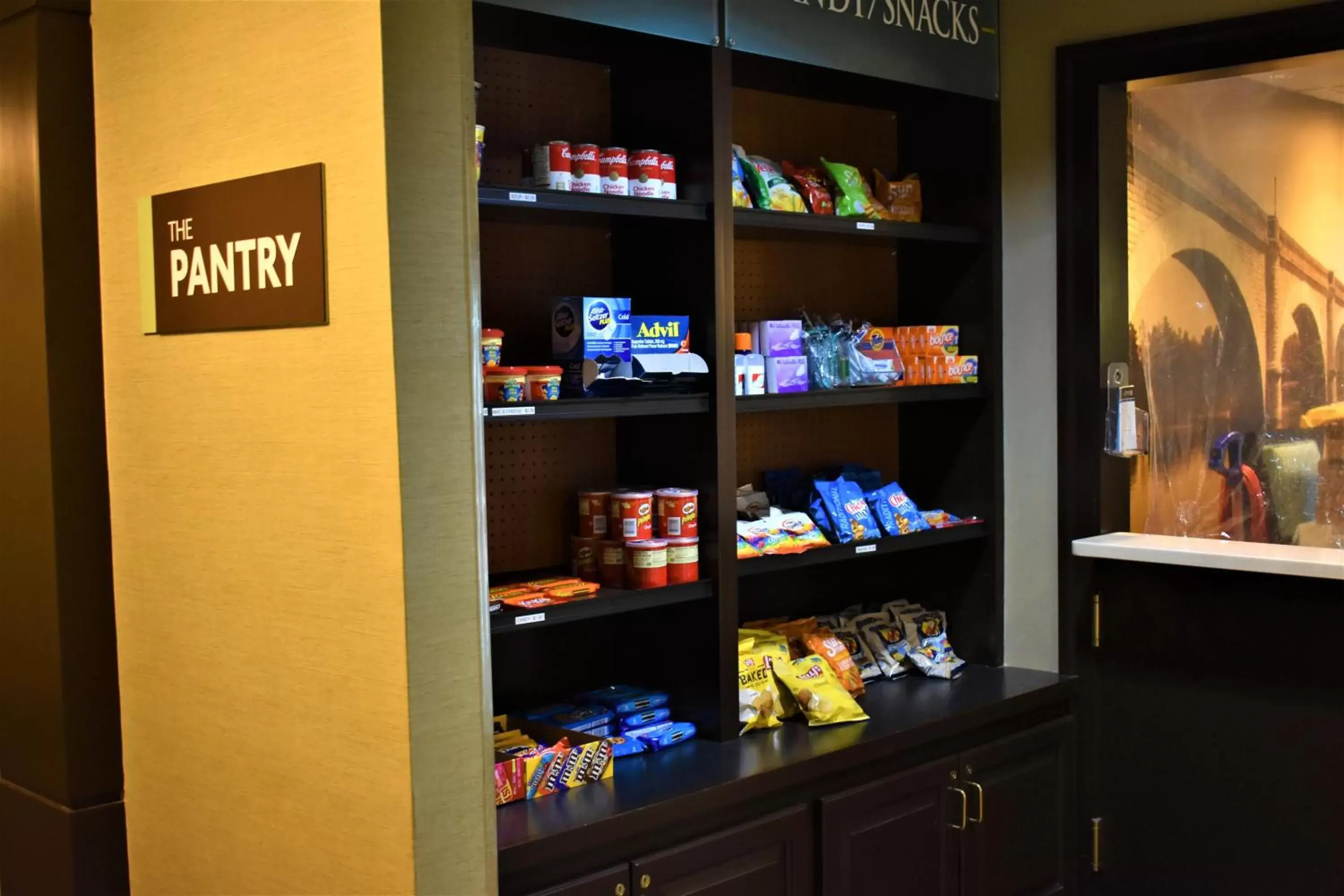 Food and drinks, Supermarket/Shops in Staybridge Suites Cranbury - South Brunswick, an IHG Hotel