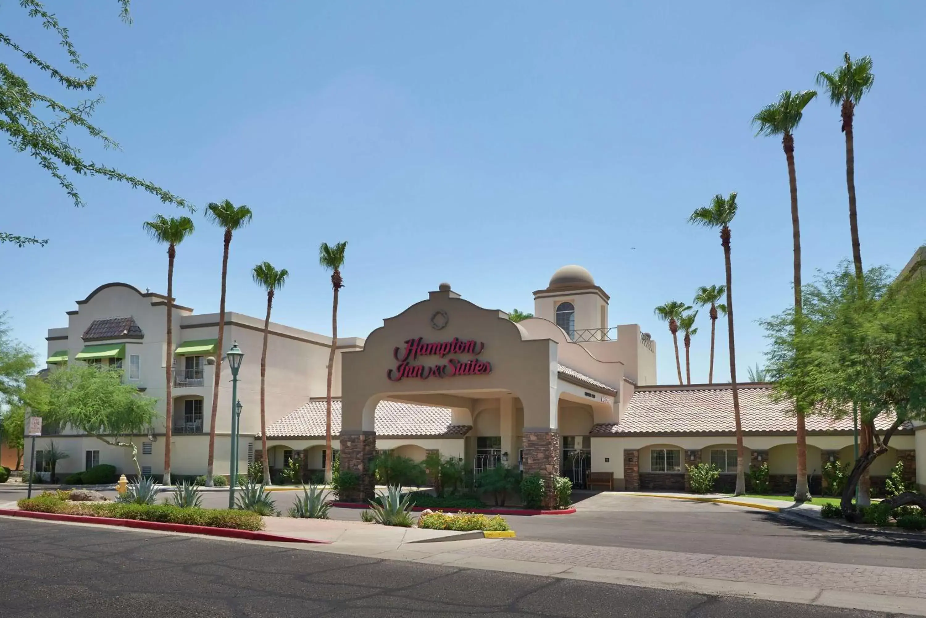 Property Building in Hampton Inn & Suites Phoenix/Scottsdale