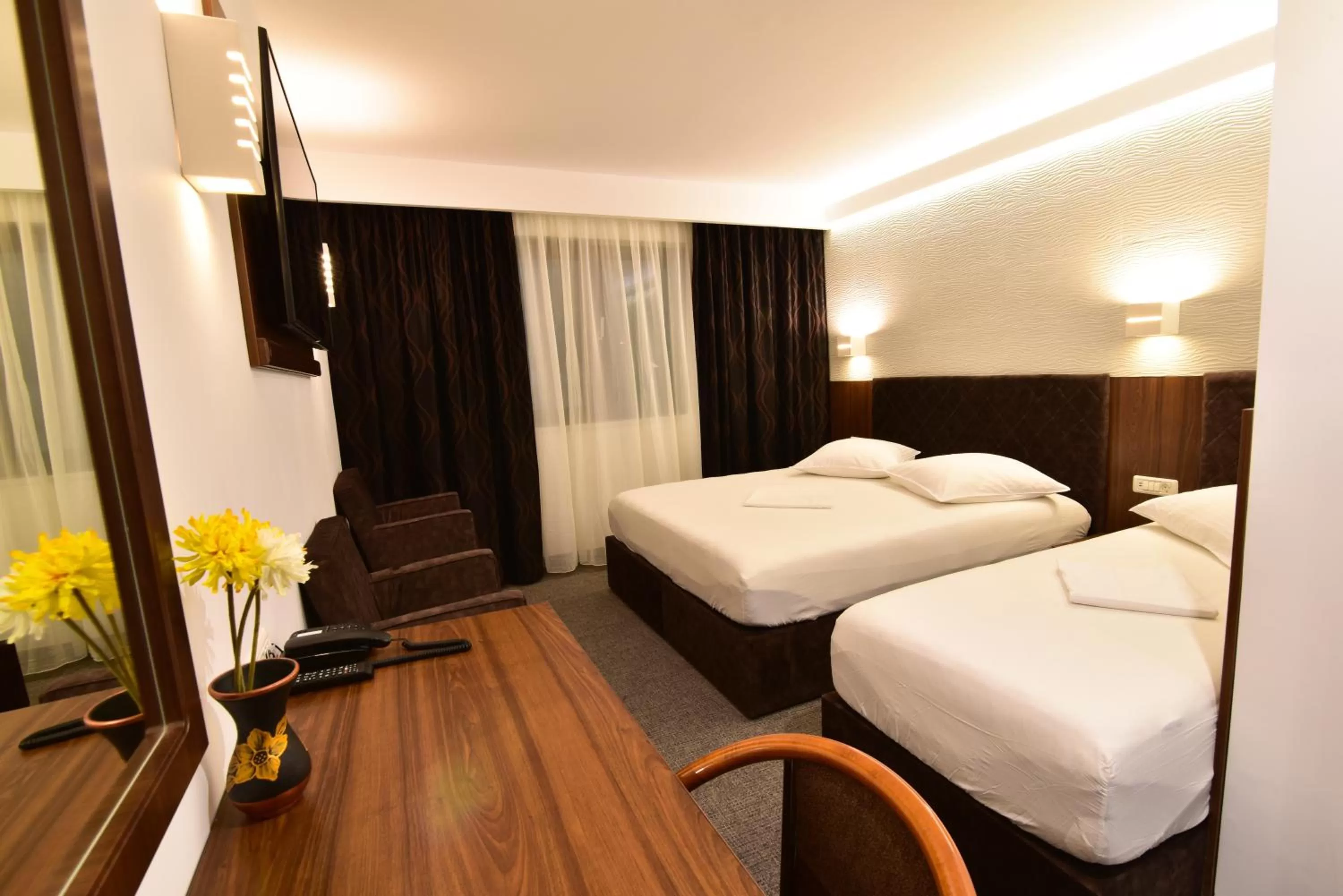 Photo of the whole room, Bed in Hotel Forum