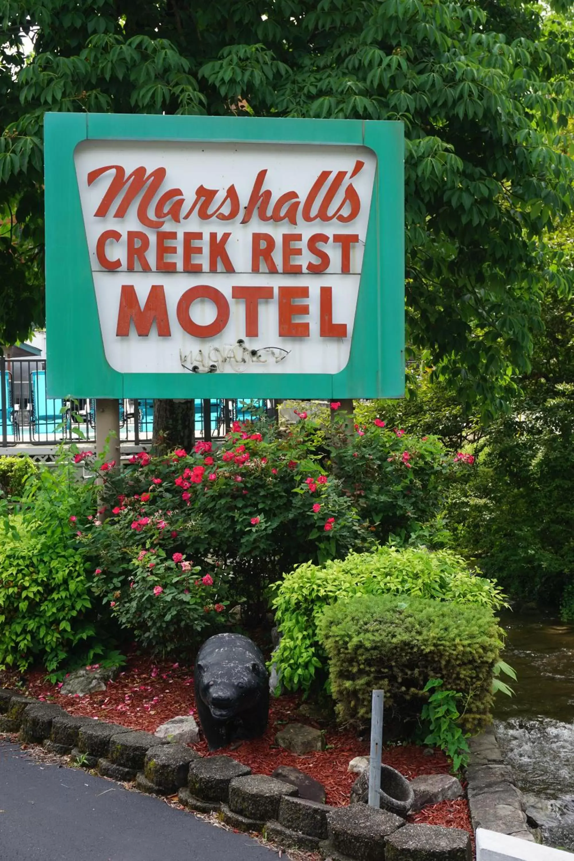 Property building in Marshall's Creek Rest Motel