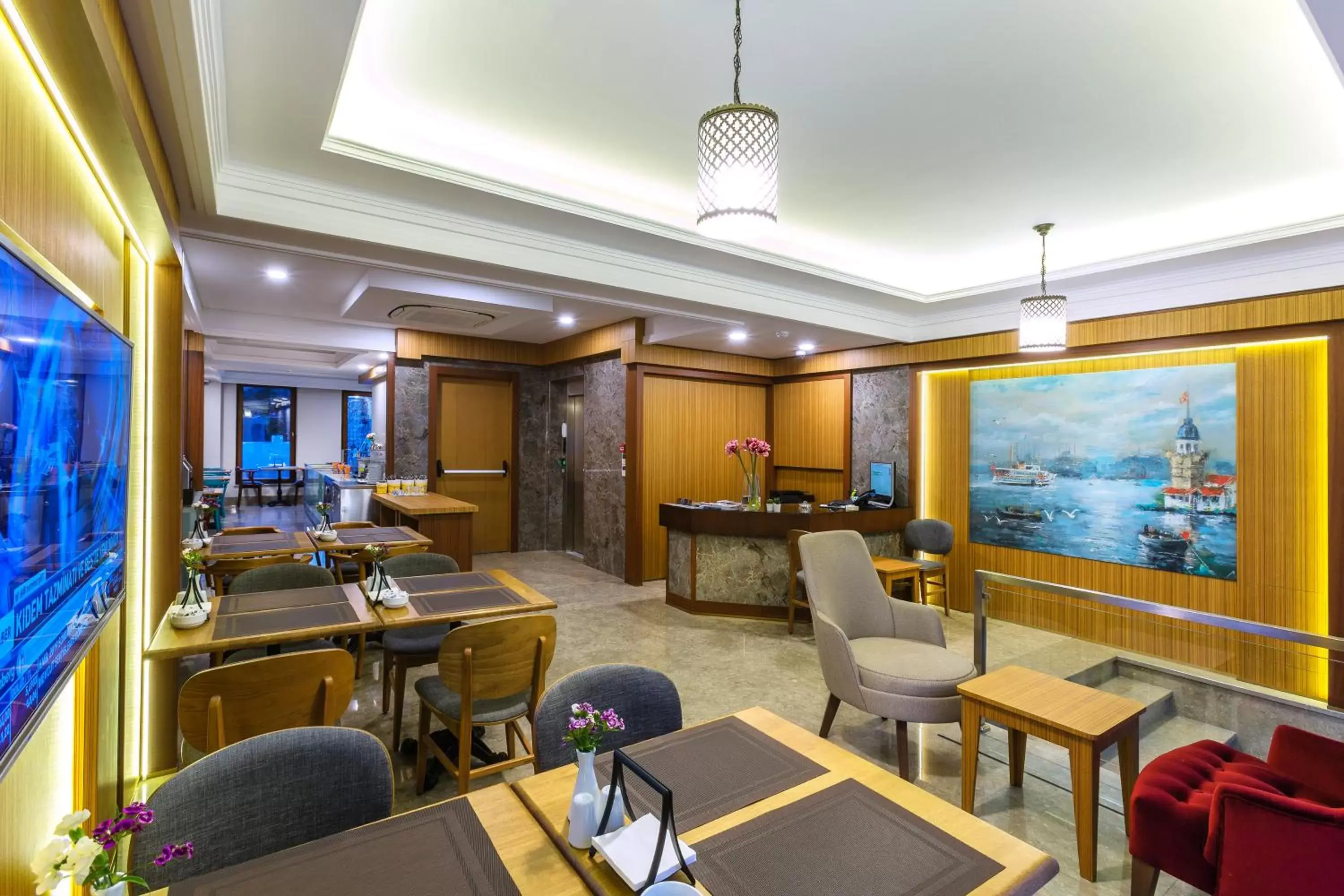Lobby or reception, Restaurant/Places to Eat in Obelisk Hotel & Suites