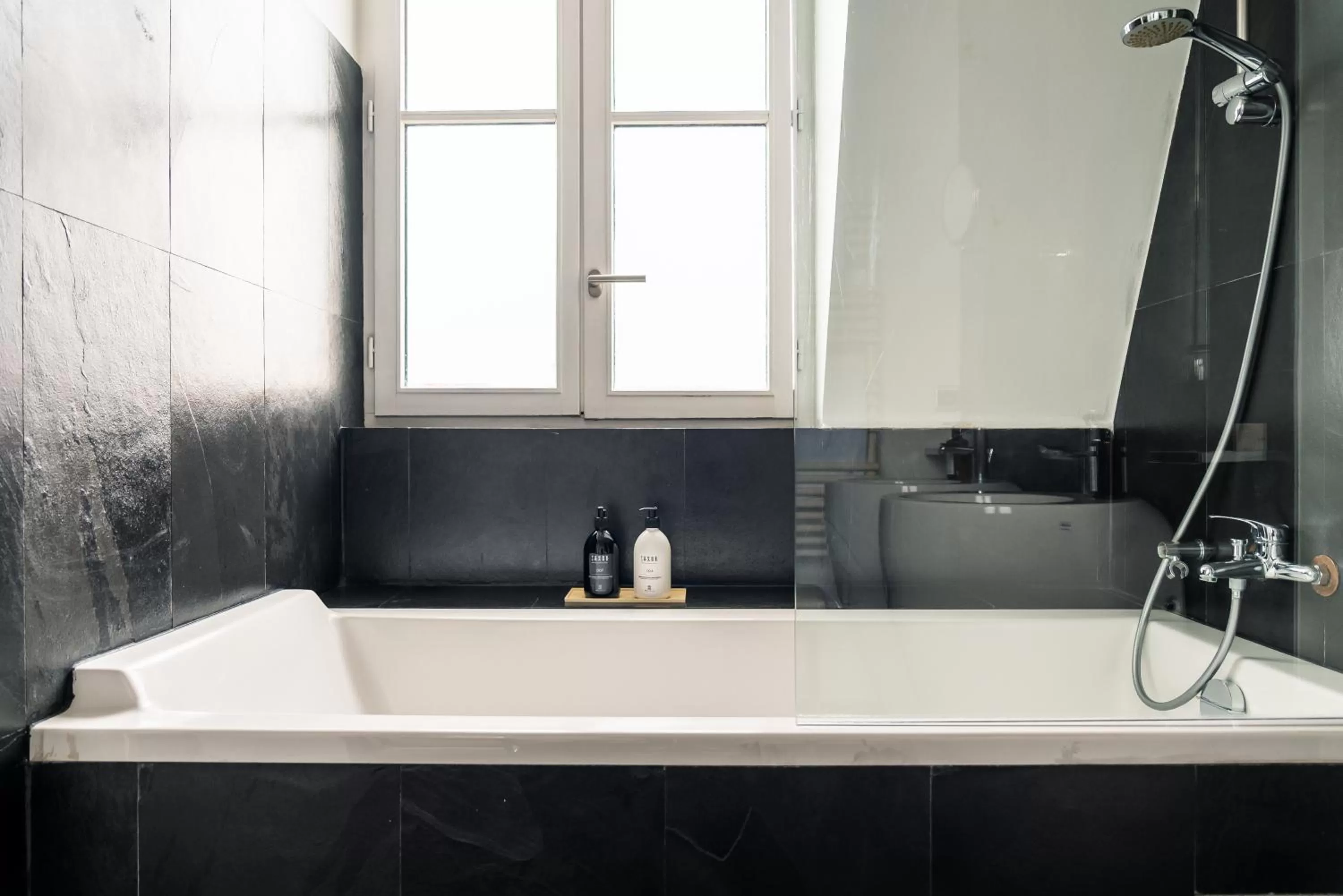 Bathroom in 1K Paris