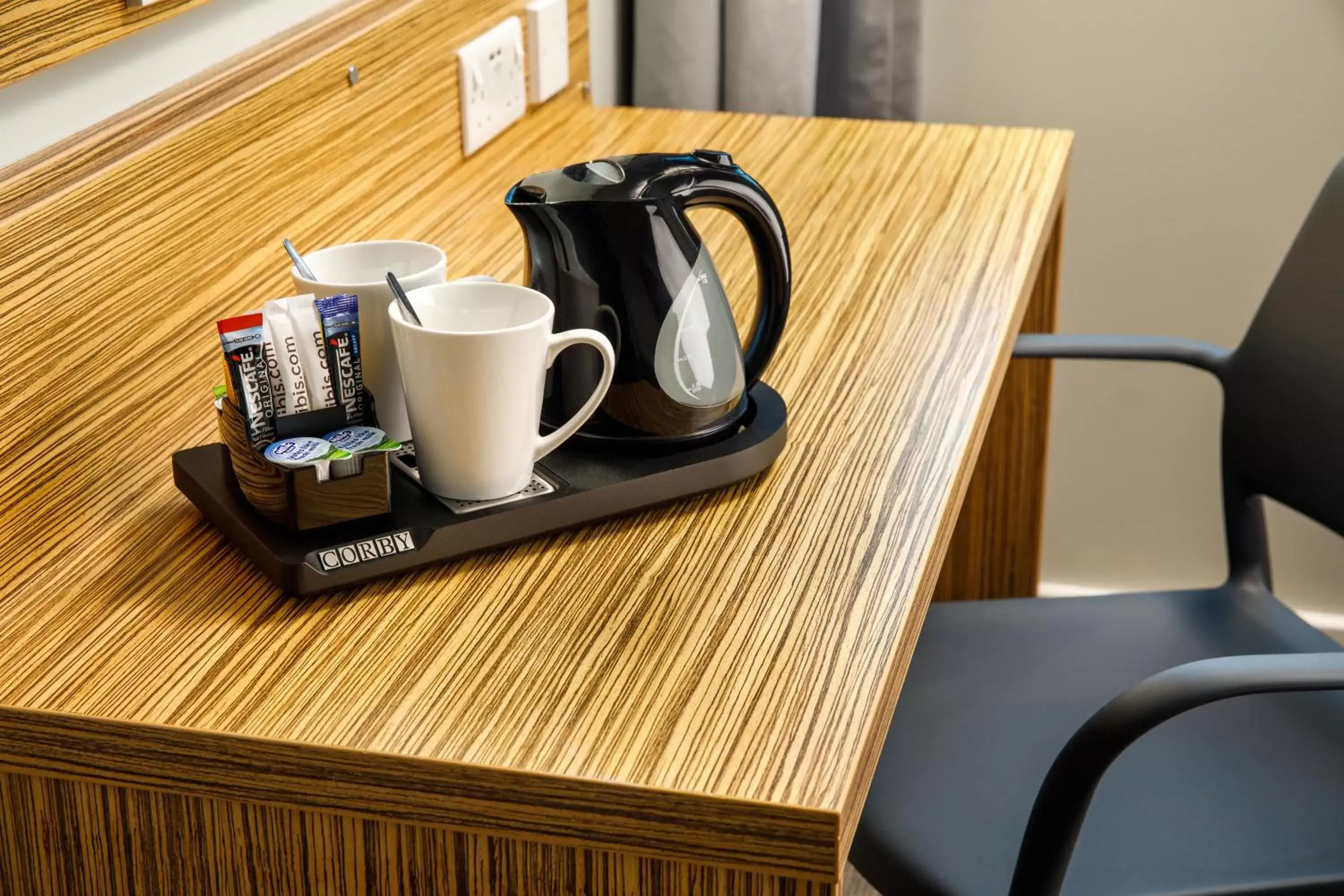 Coffee/tea facilities in ibis budget London Heathrow Central